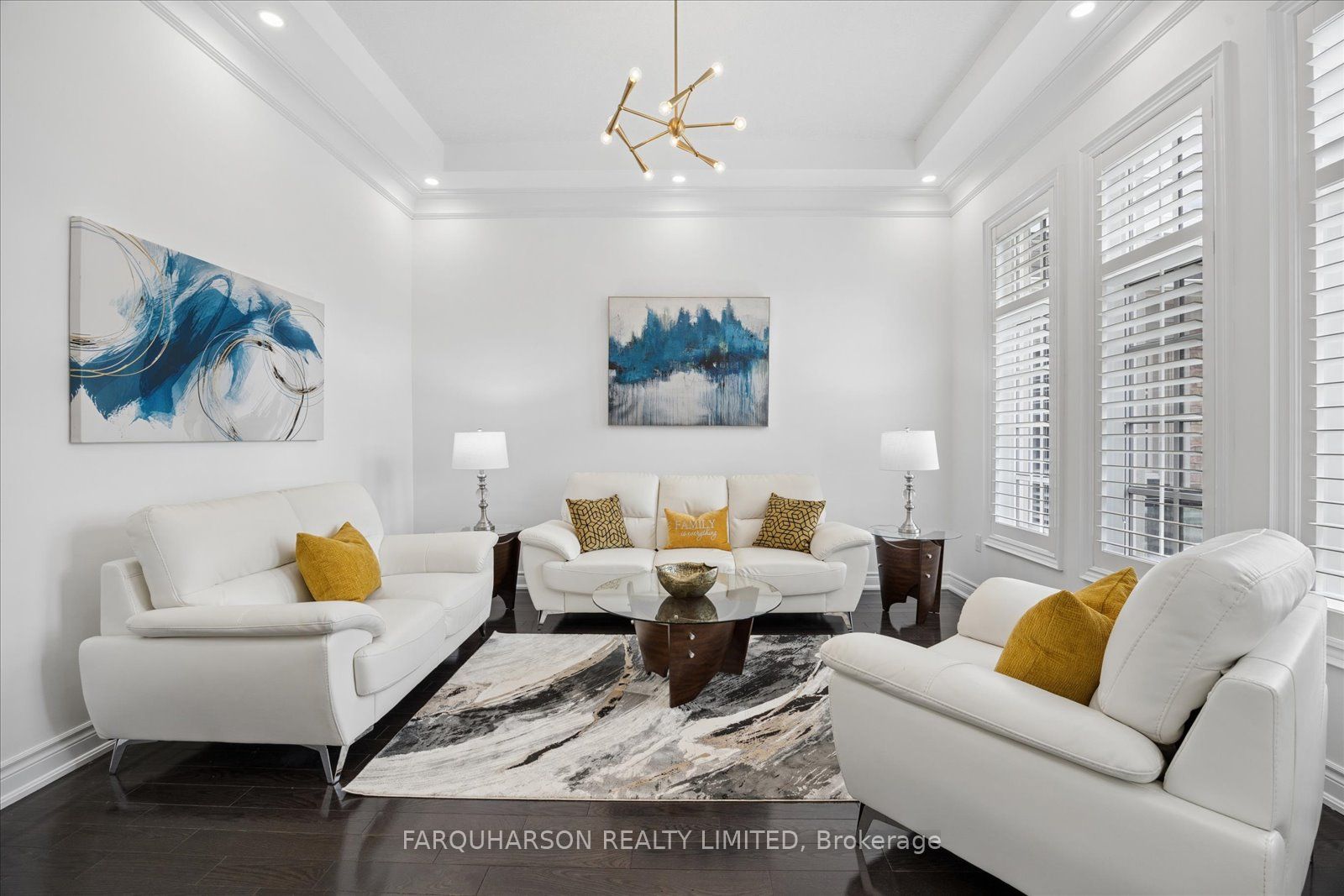 21 Country Club Crescent