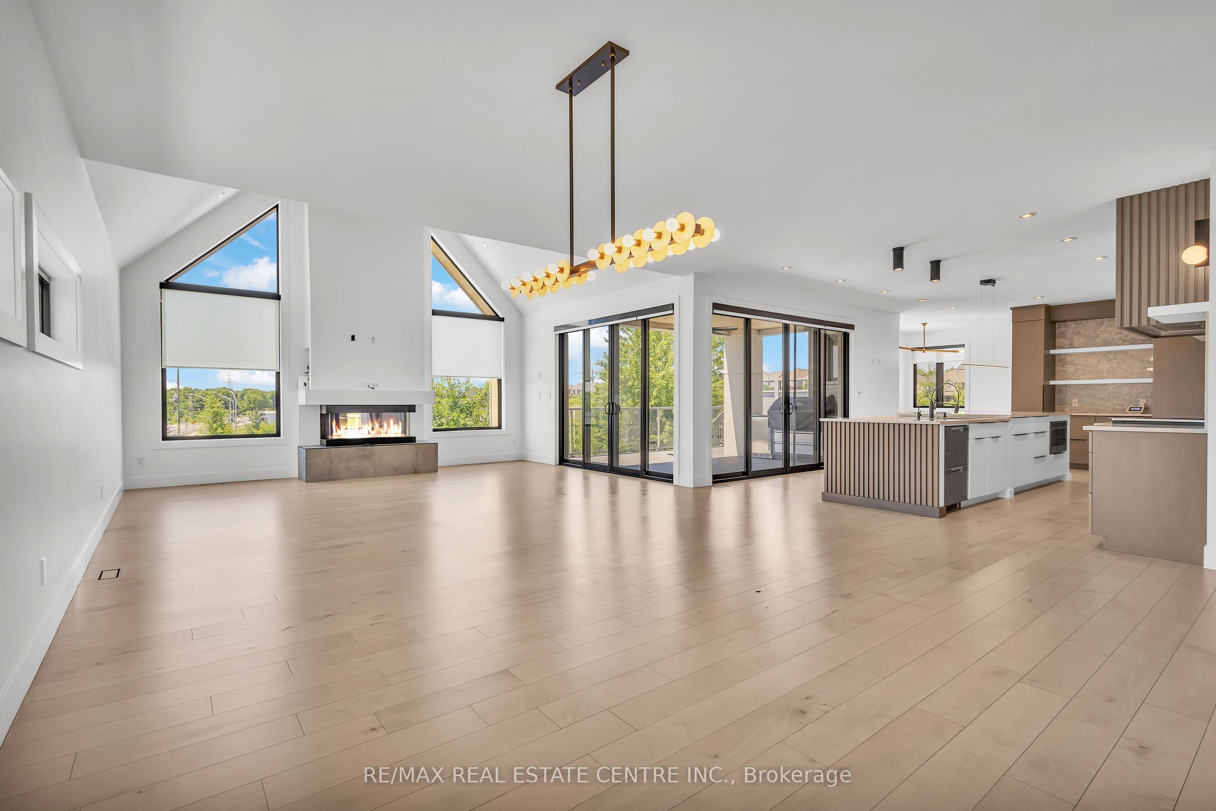 920 Thomas Pedder Court