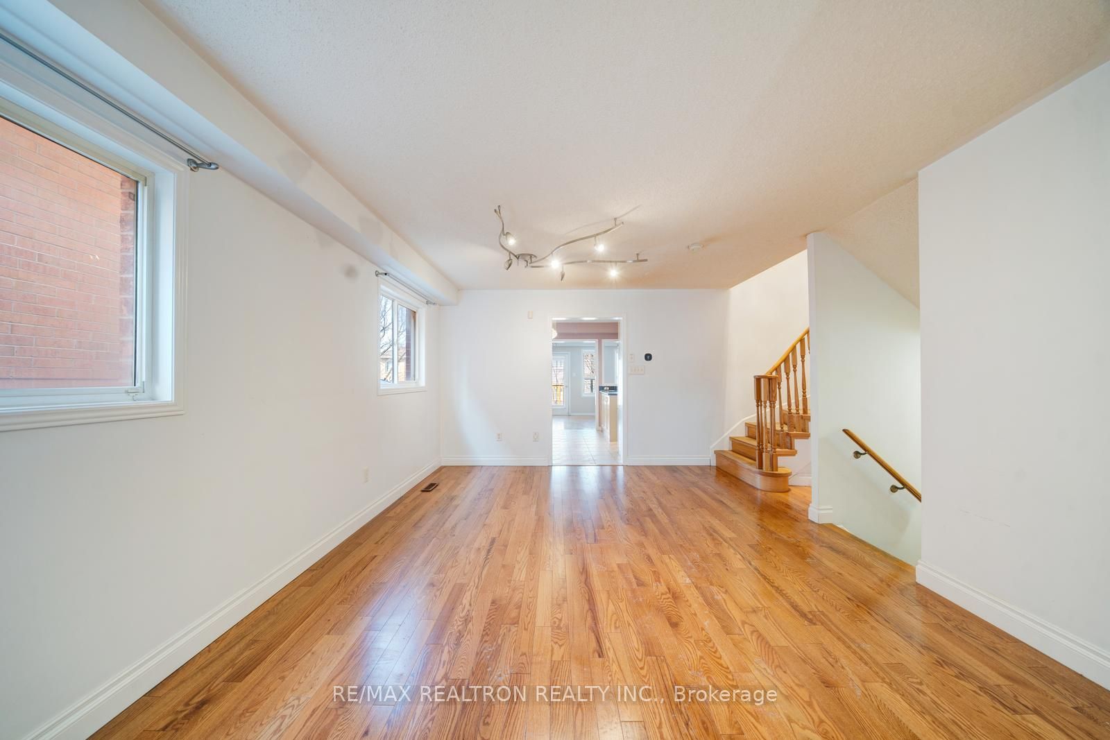 60 Harmony Road