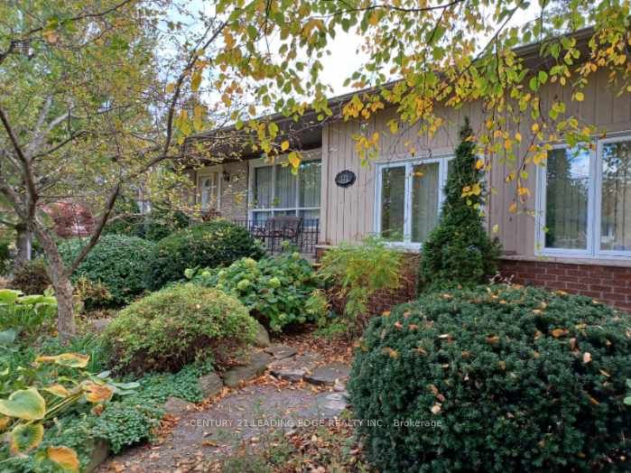 121 Twyn Rivers Drive