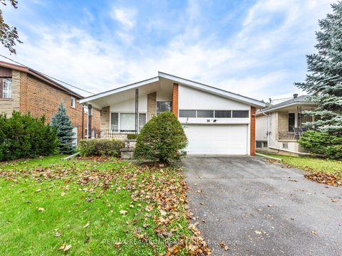 88 Rockford Road Toronto C07 ON M2R 3A7