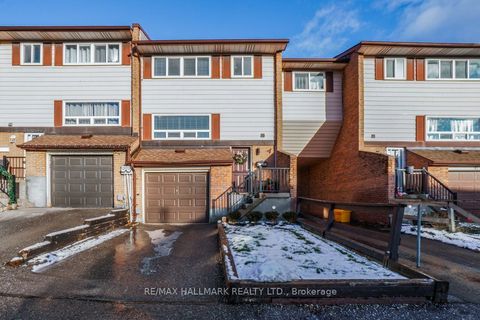 321 Blackthorn Street 40 Oshawa ON L1K 1L3