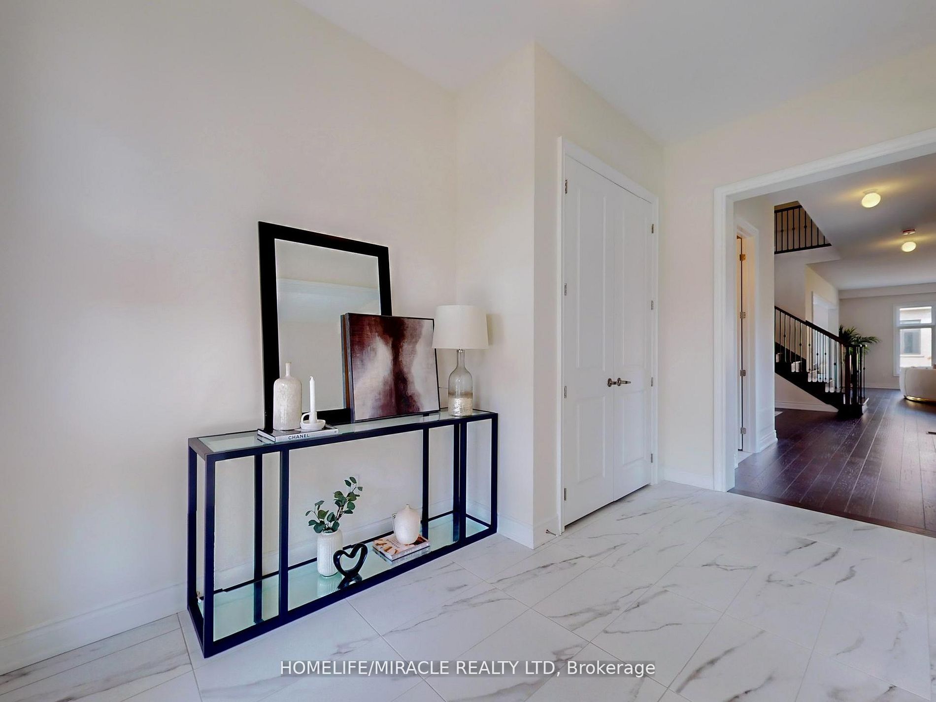 25 Joiner Circle