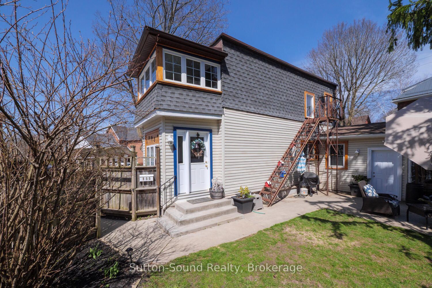 155 5th A Street E
