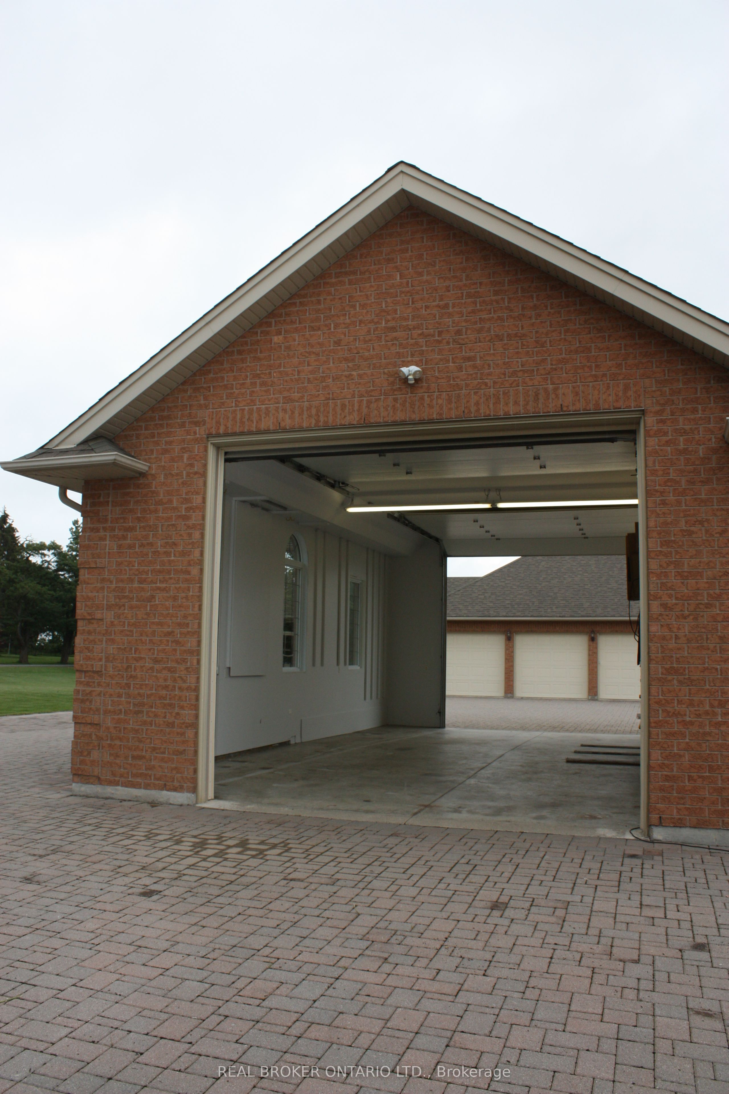 3421 Cole Road