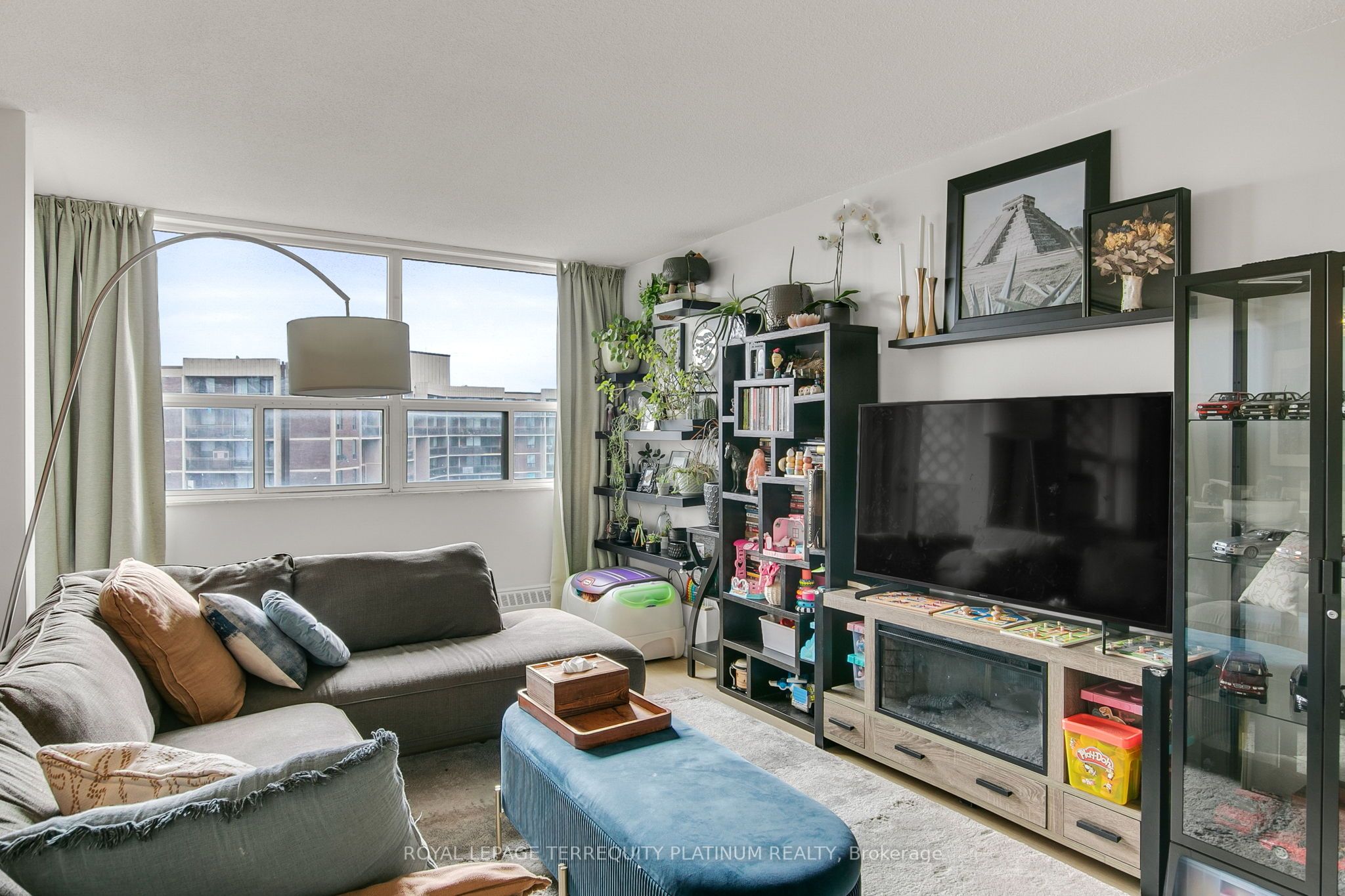 551 The West Mall N/A 1517