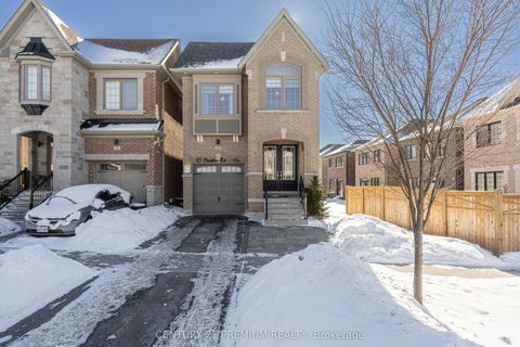 25 Christine Elliott Avenue Whitby ON L1P 0B8