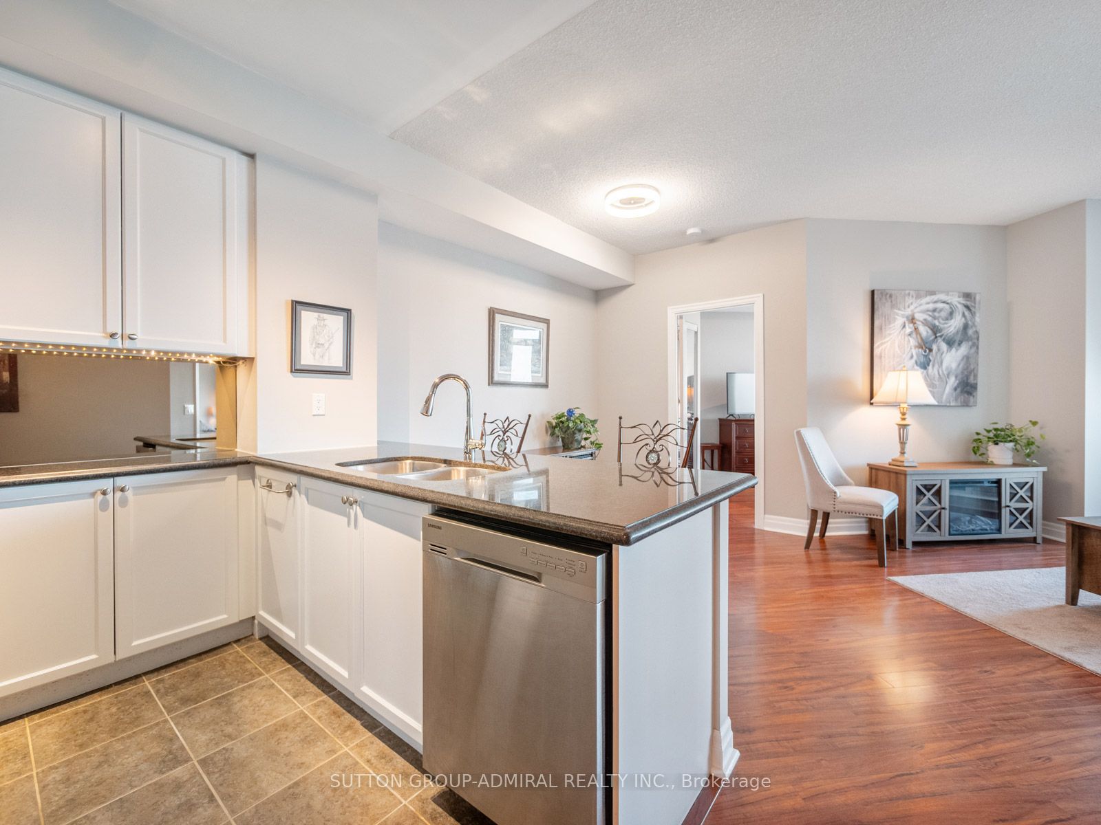 2121 Lake Shore Boulevard W 2304