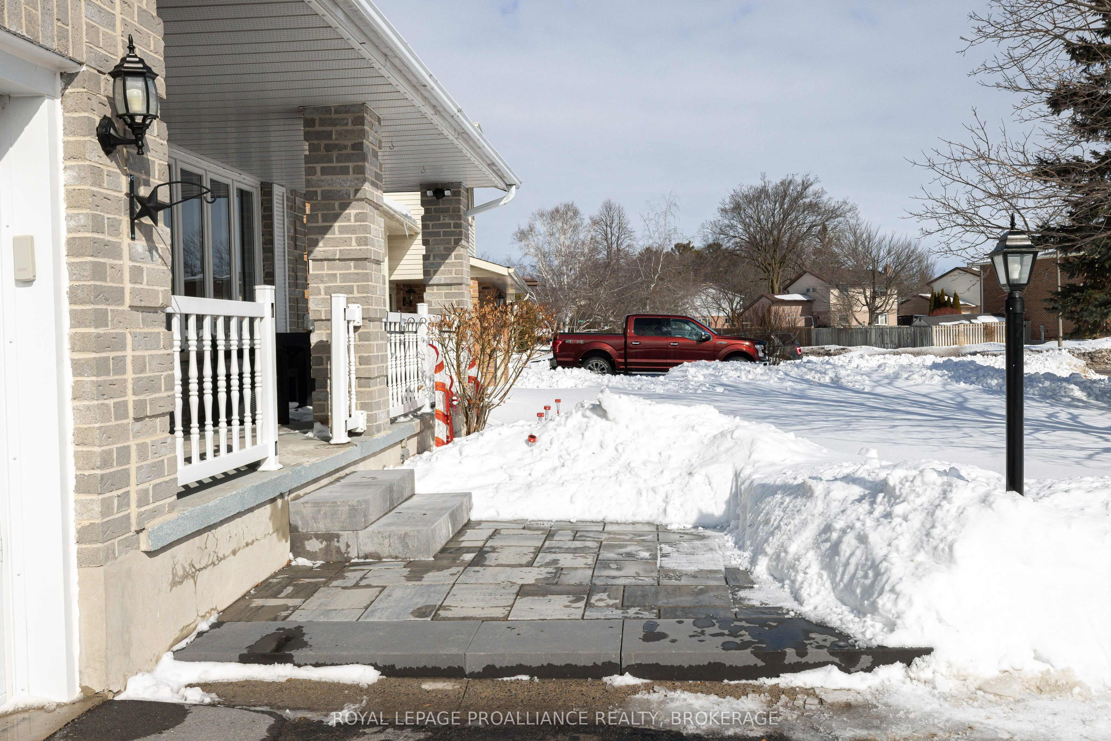 789 Strand Boulevard