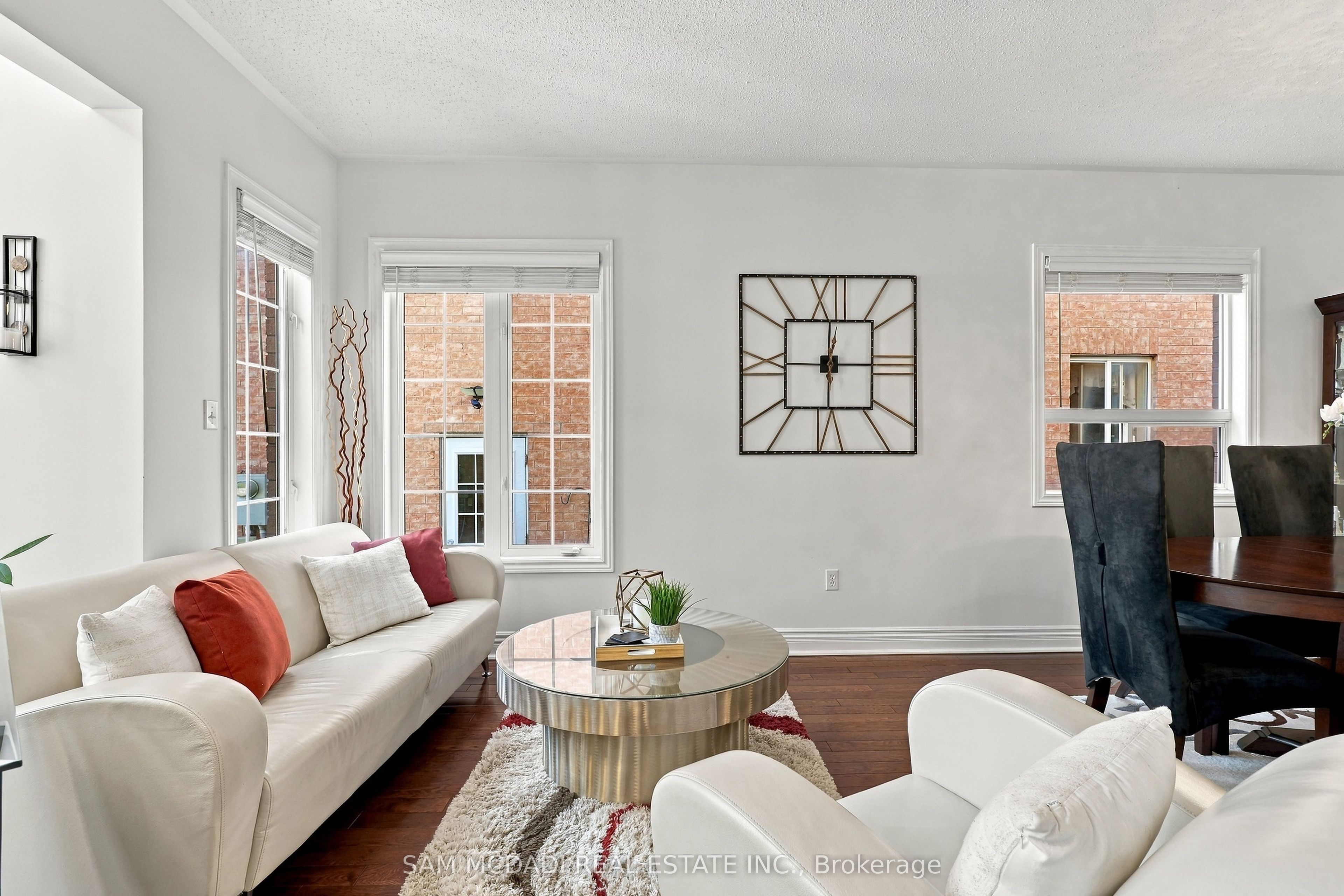 3263 Crimson King Circle