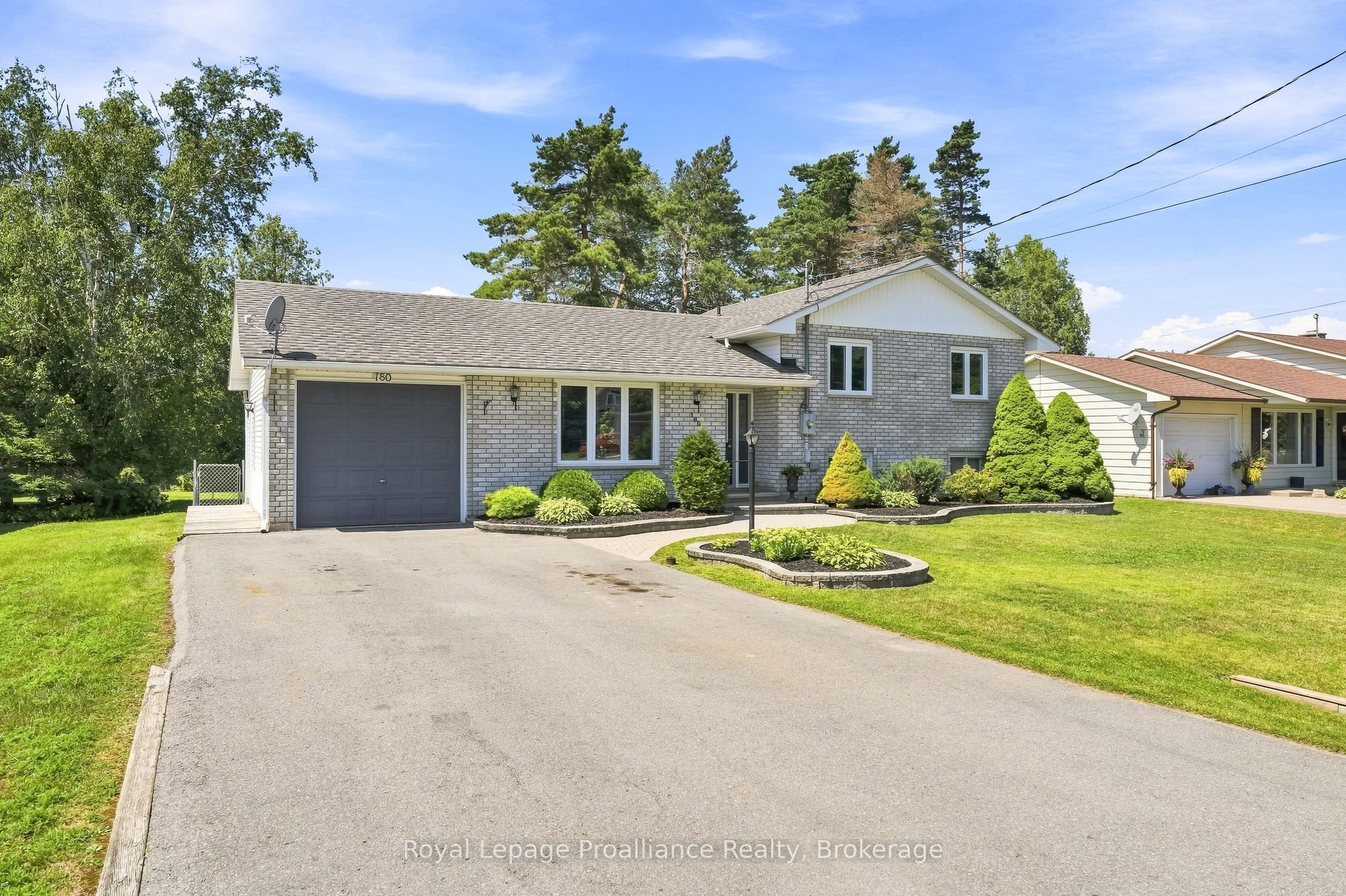 180 Ontario Street