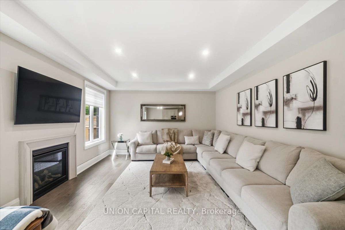 75 Bethpage Crescent
