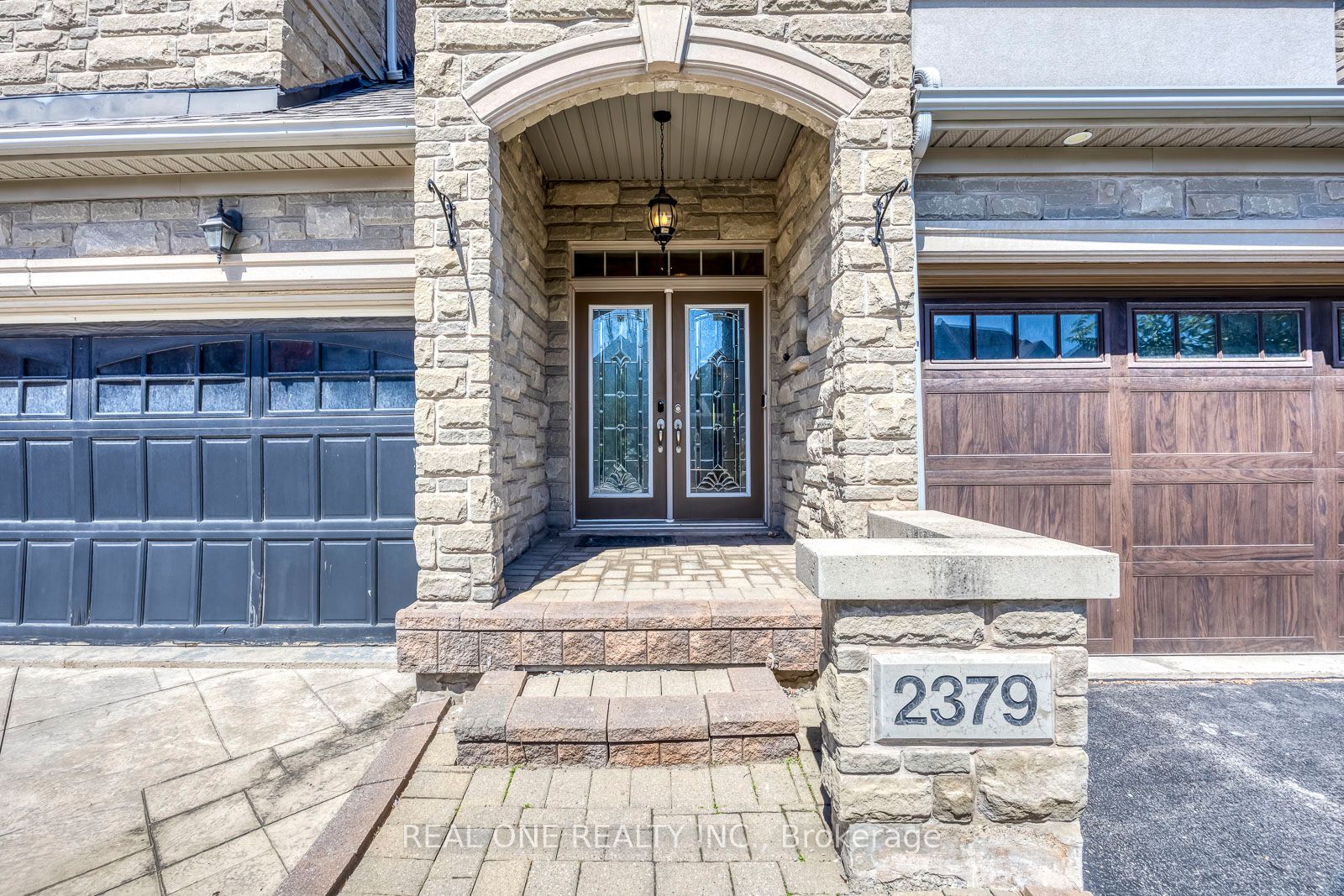 2379 Wasaga Drive