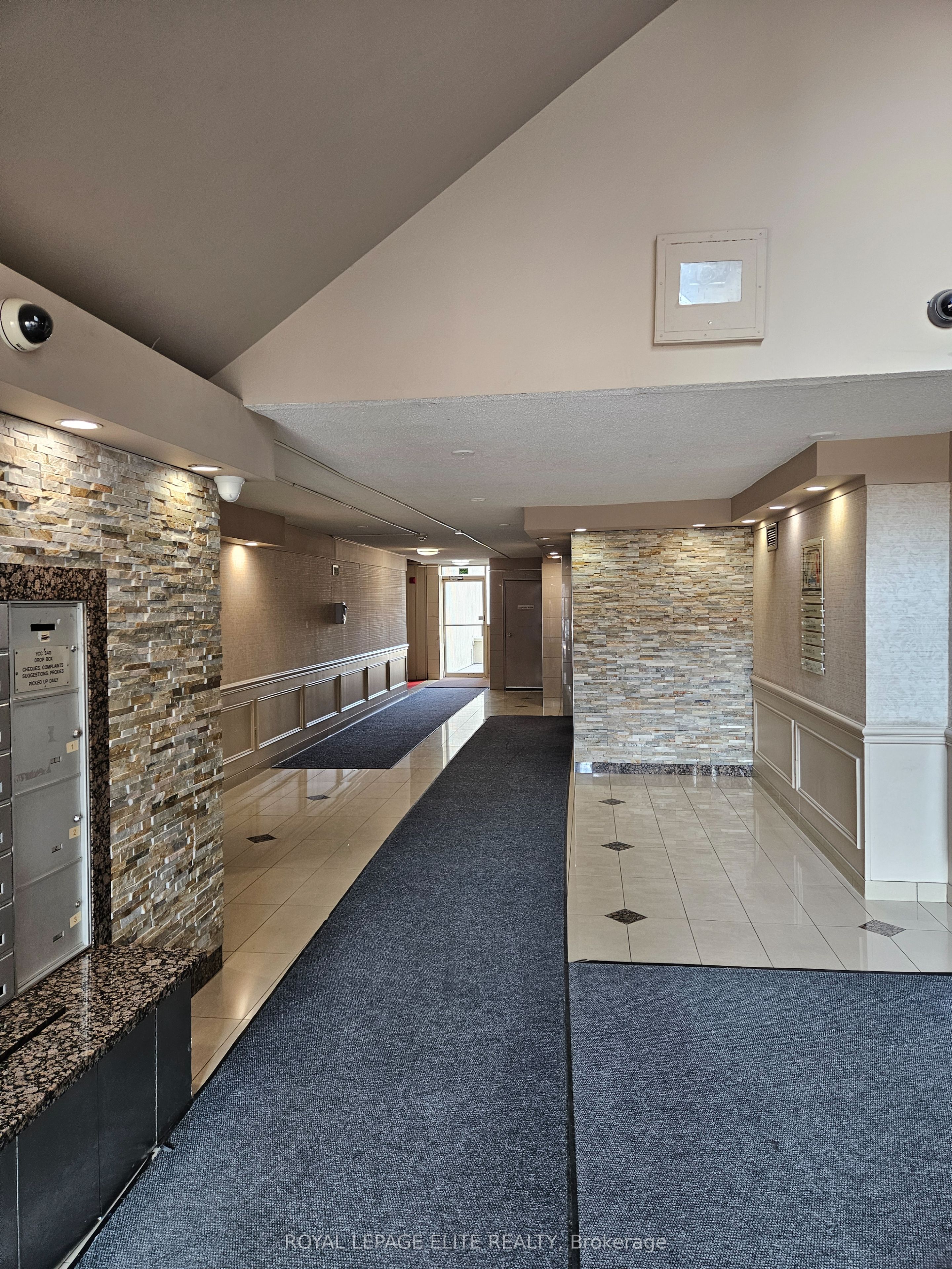 2 Valhalla Inn Road S 307