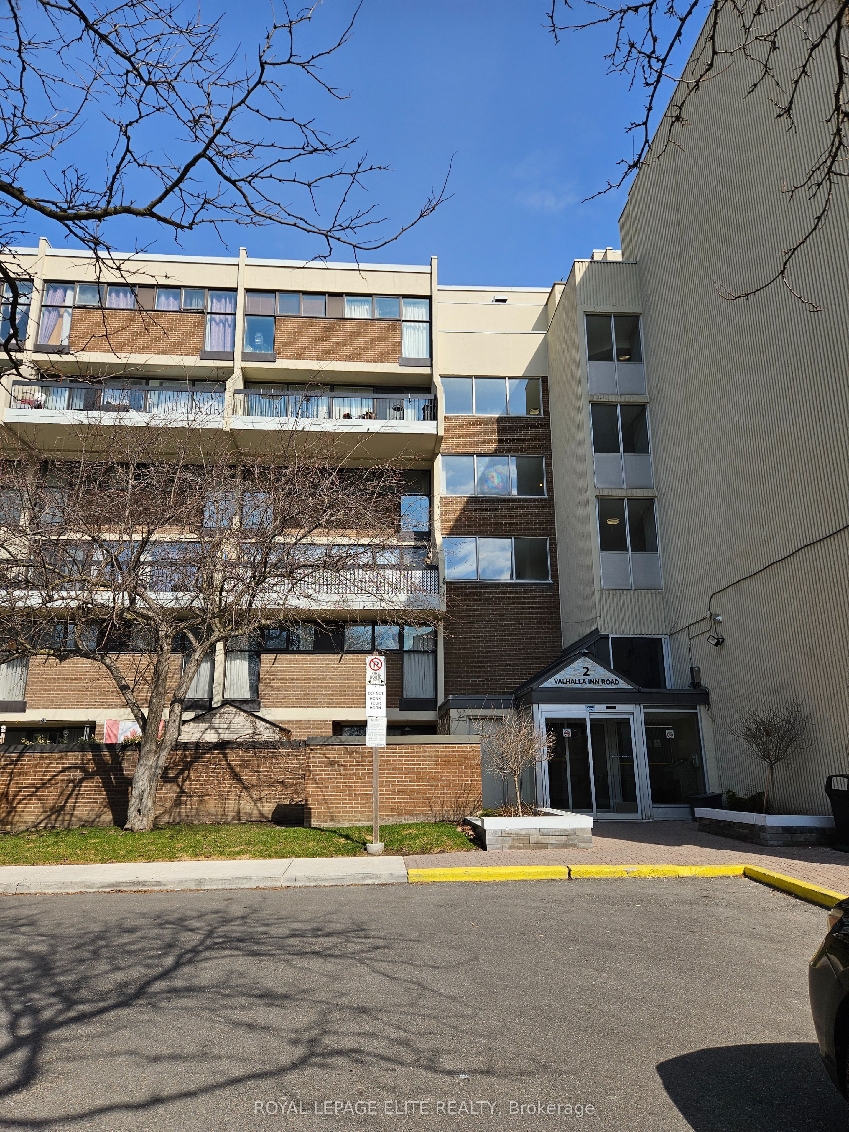 2 Valhalla Inn Road S 307