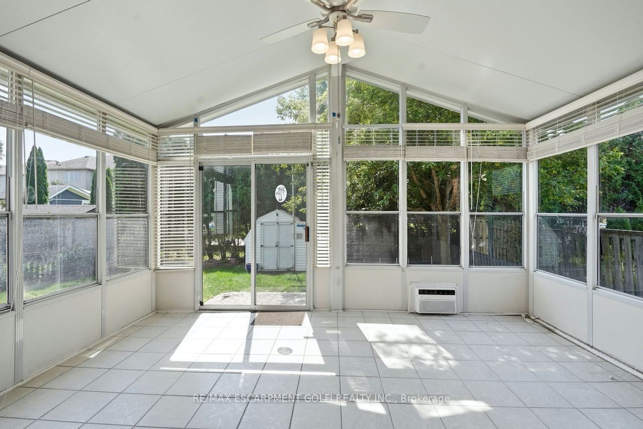 12 Sumner Crescent