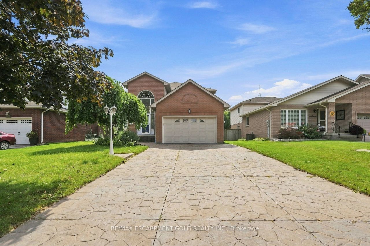 12 Sumner Crescent