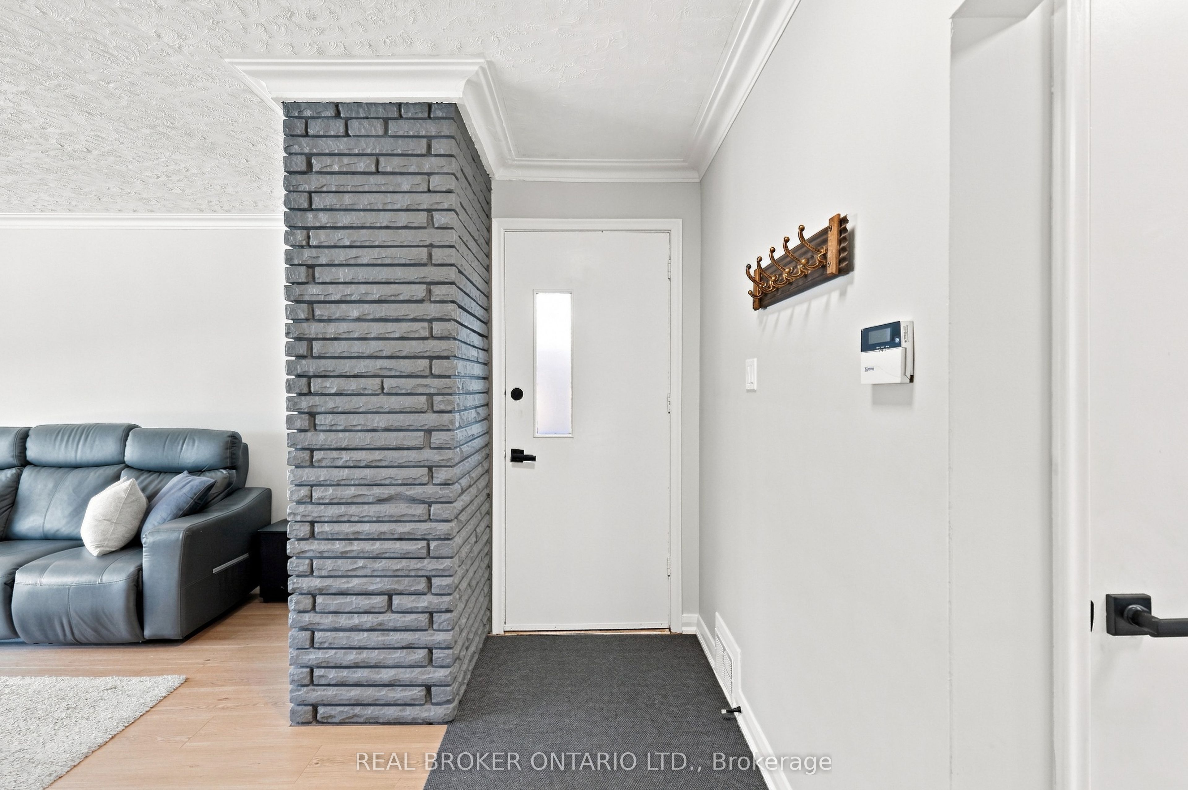 7 Allison Drive