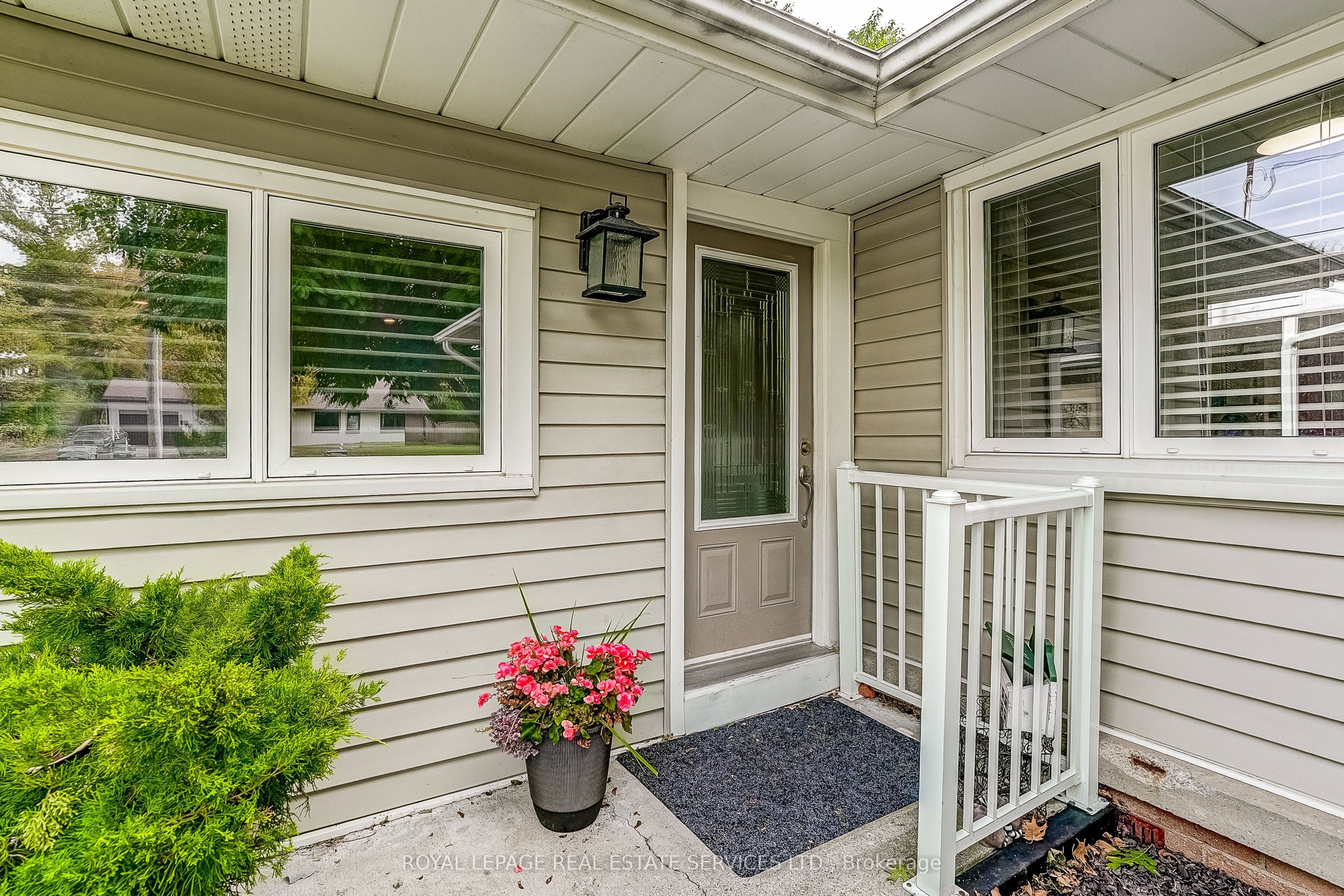 27 Sora Drive