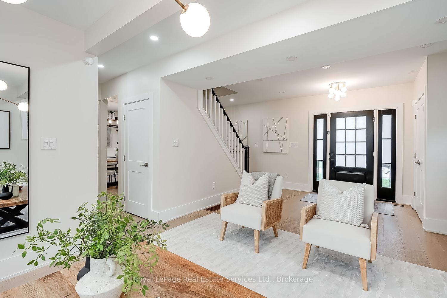 59 Fairwood Place E