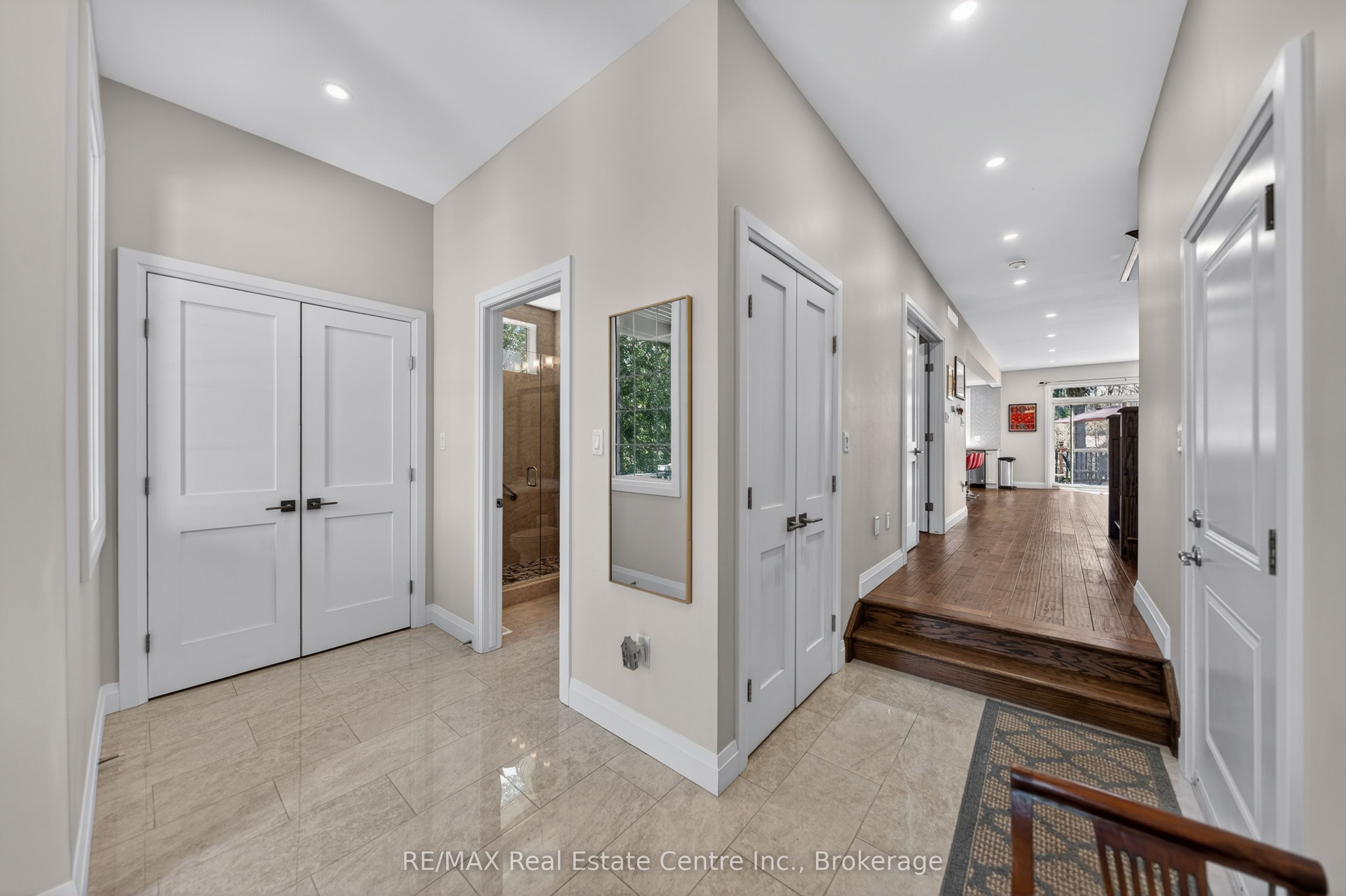 25 Macville Avenue