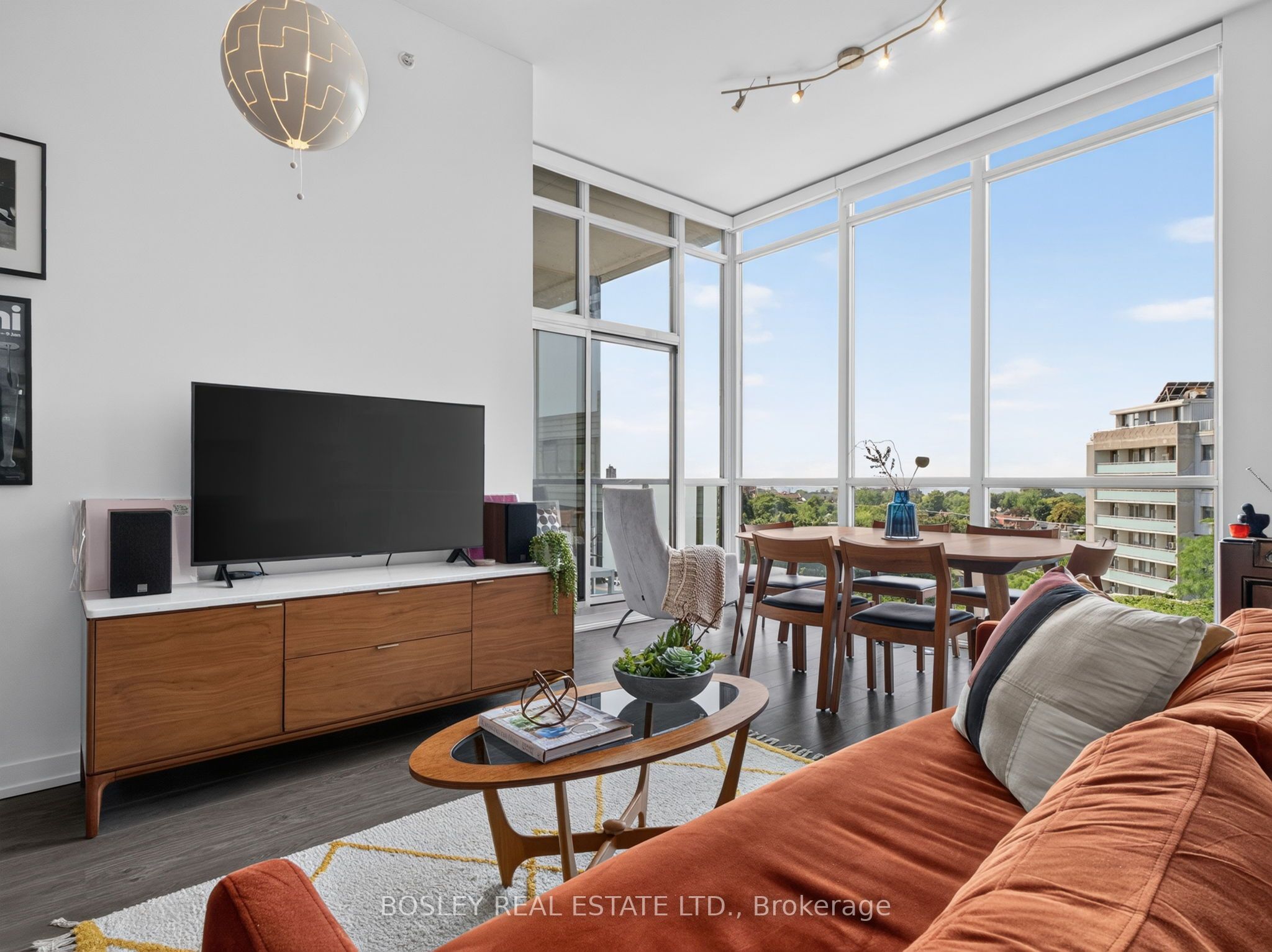 36 Howard Park Avenue 801