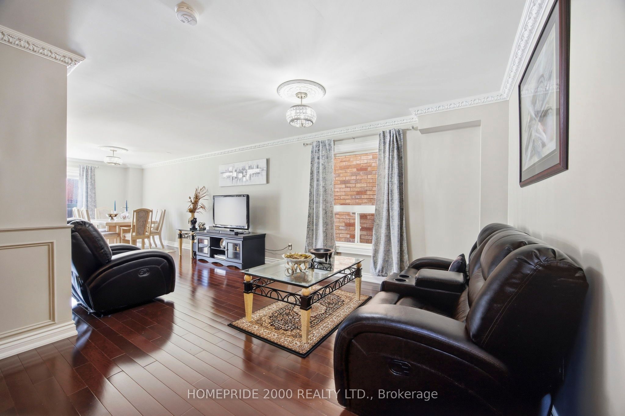 5859 Chalfont Crescent