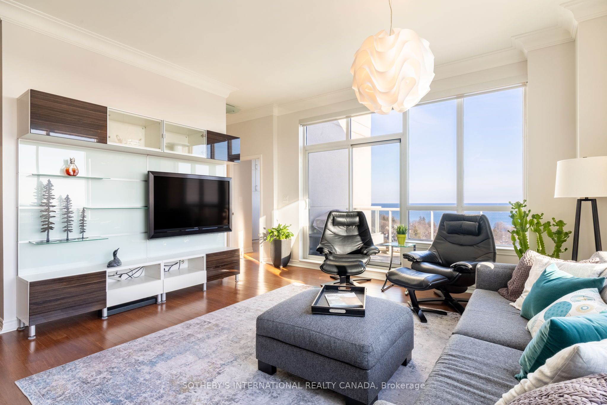 3865 Lake Shore Boulevard W 1602