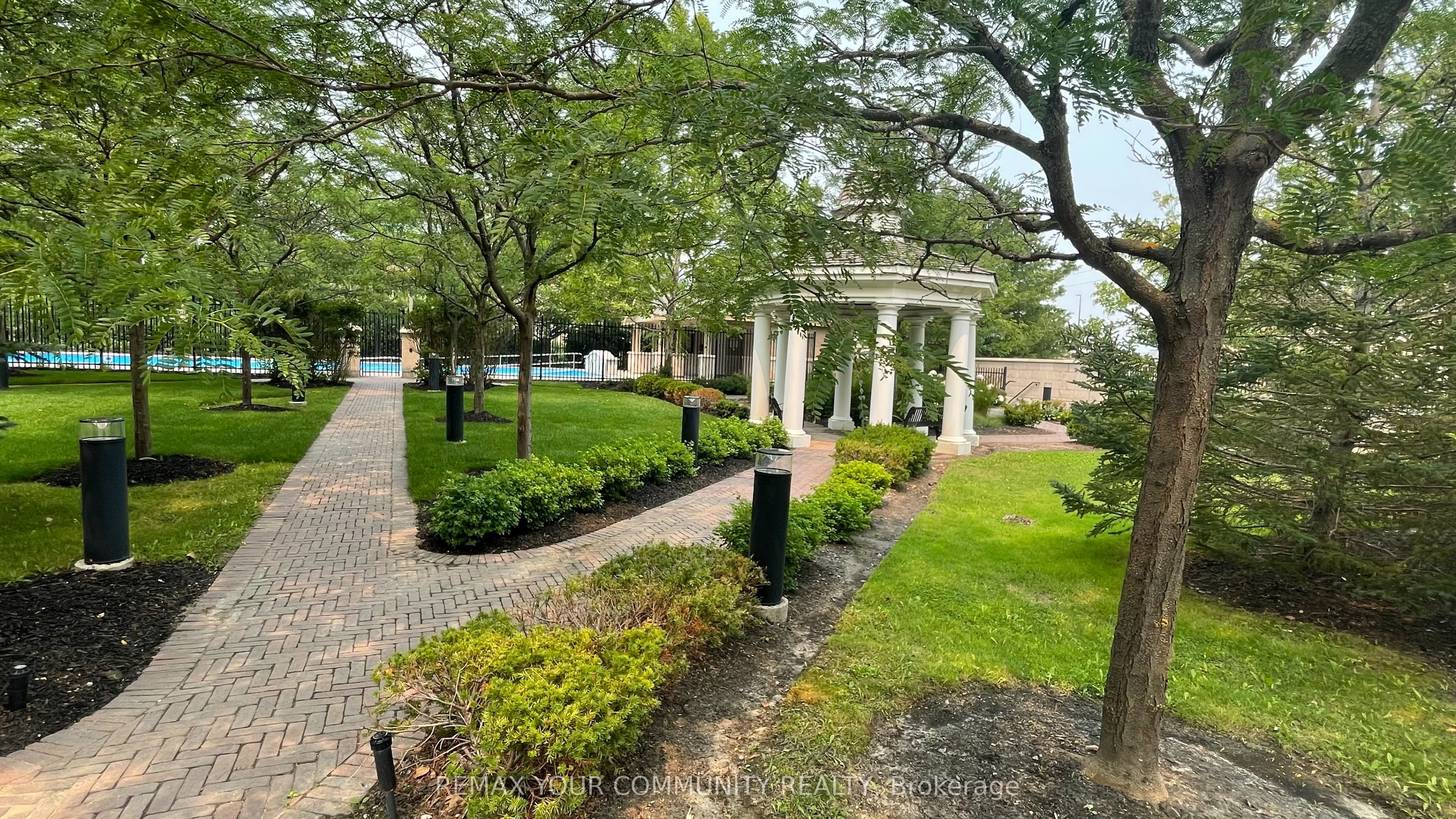 111 Civic Square Gate 222