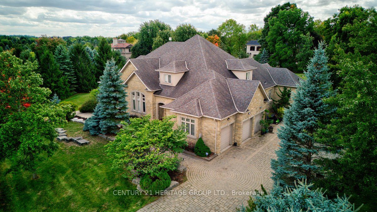 12 Prince Adam Court