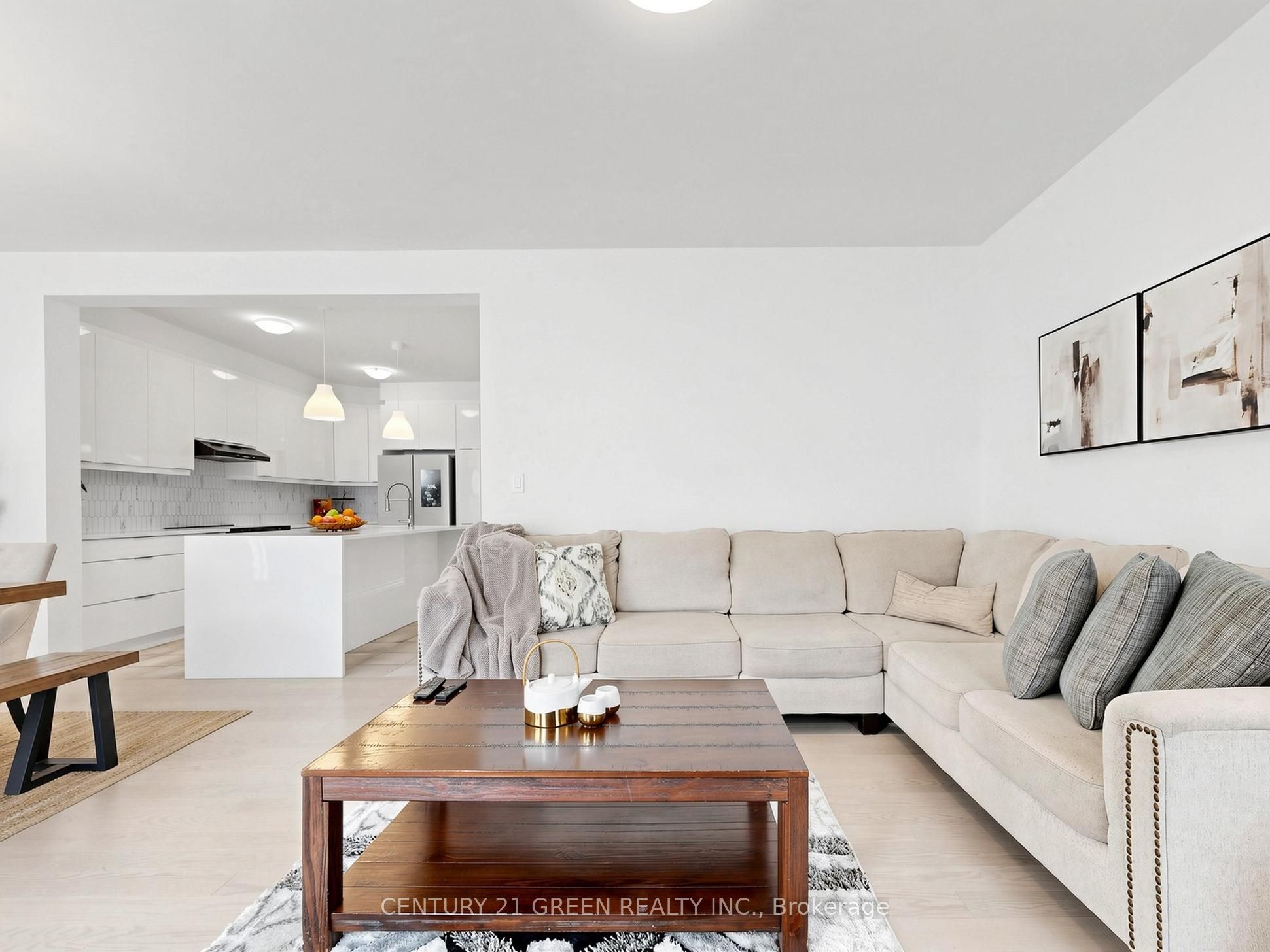 3089 Blazing Star Avenue