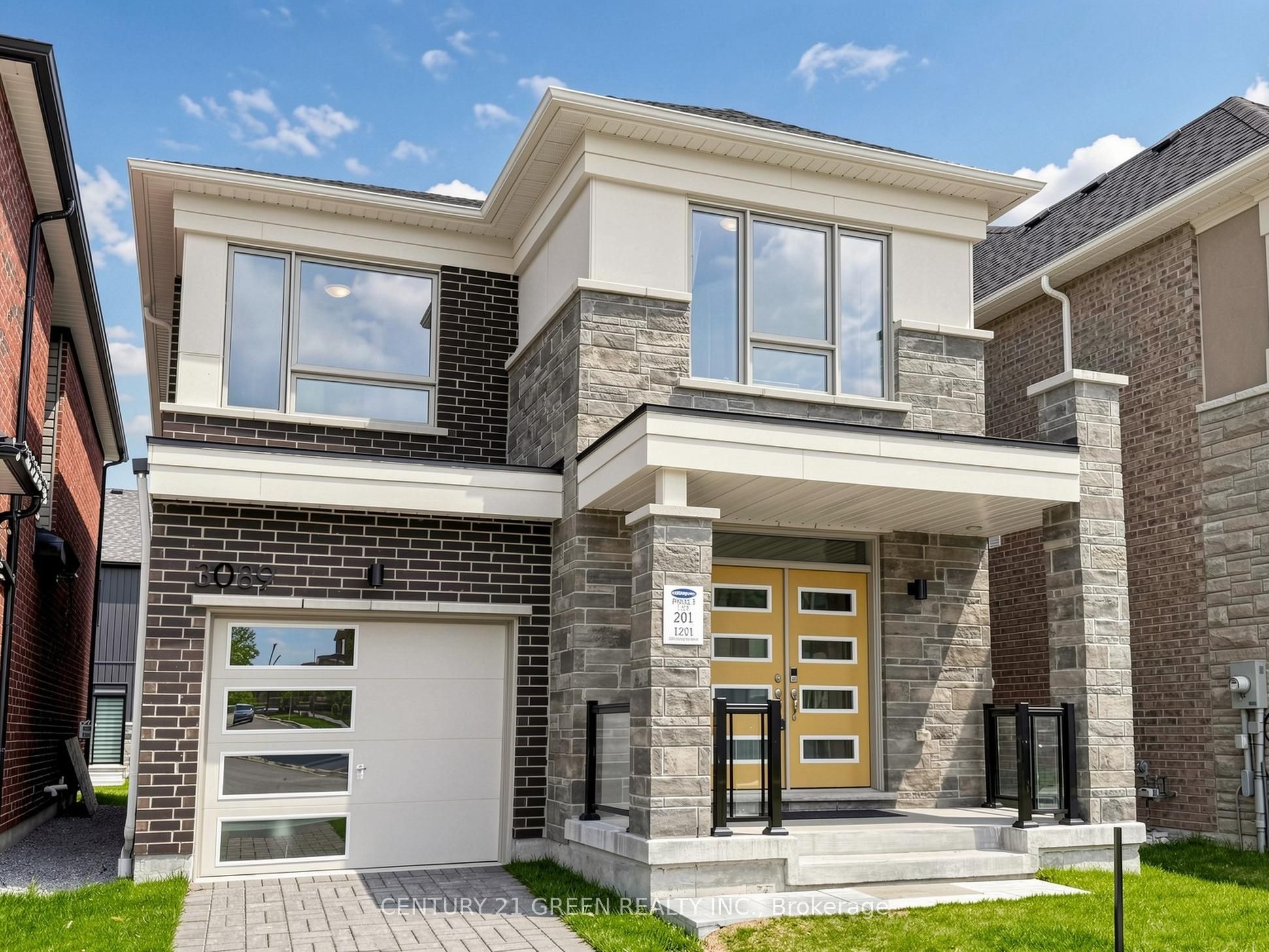 3089 Blazing Star Avenue