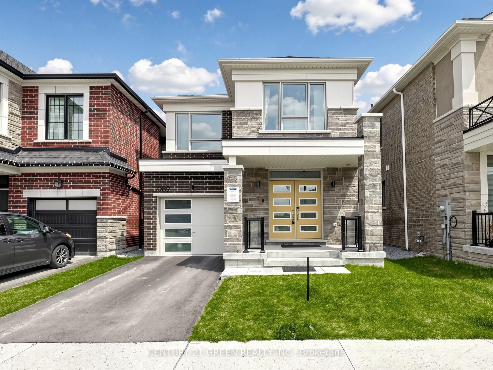 3089 Blazing Star Avenue