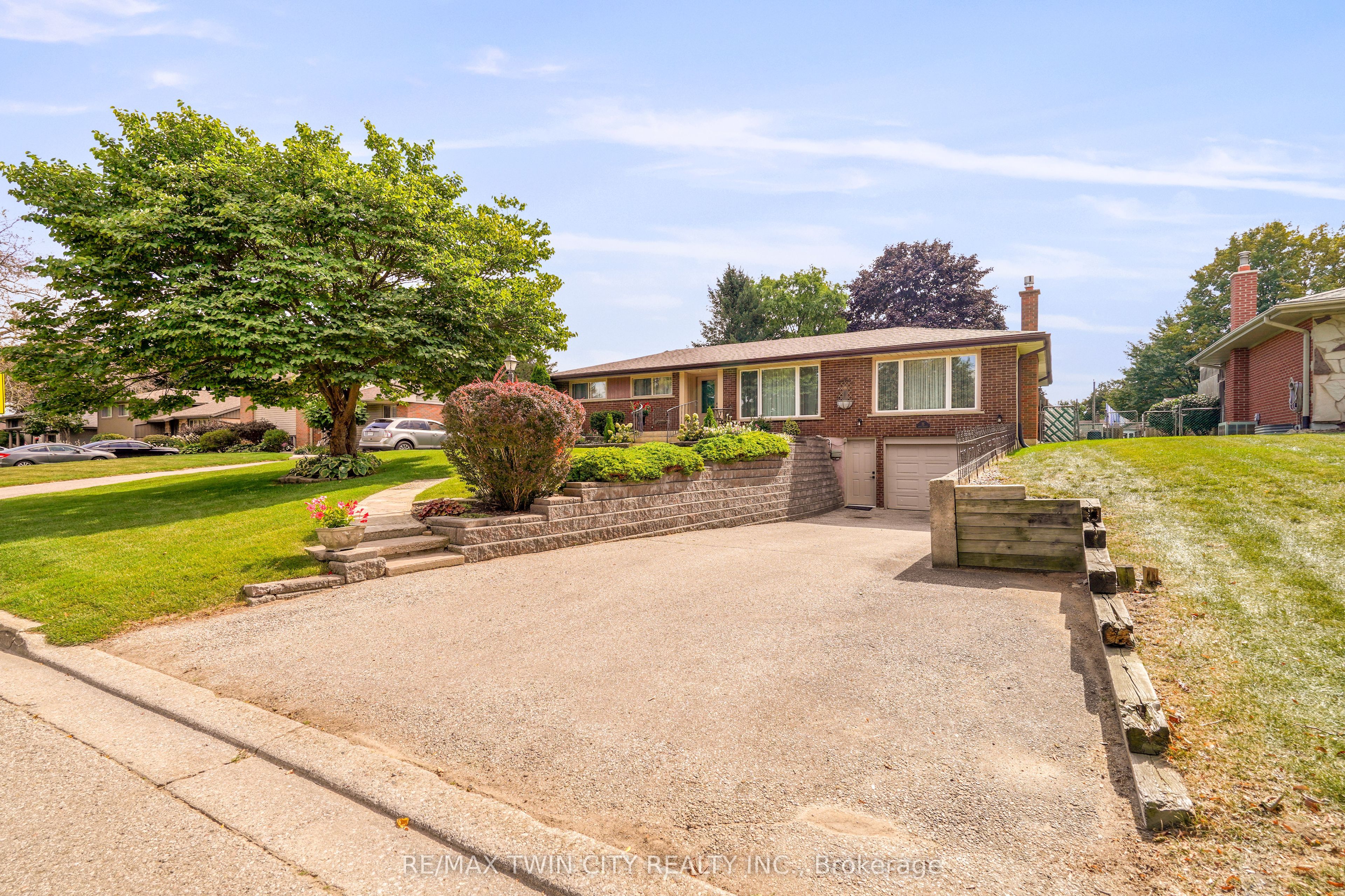 25 Brier Crescent