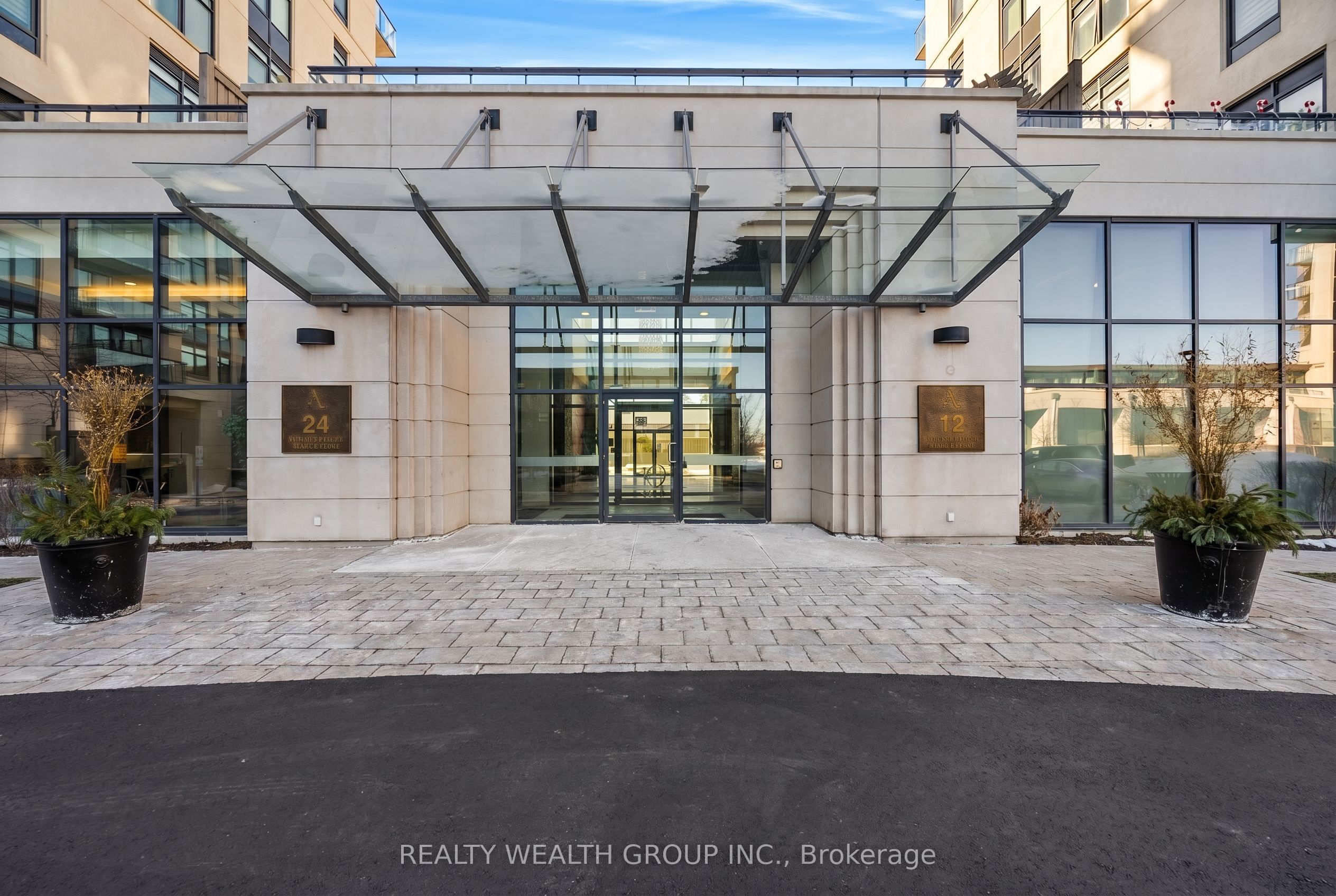 12 Woodstream Boulevard 520