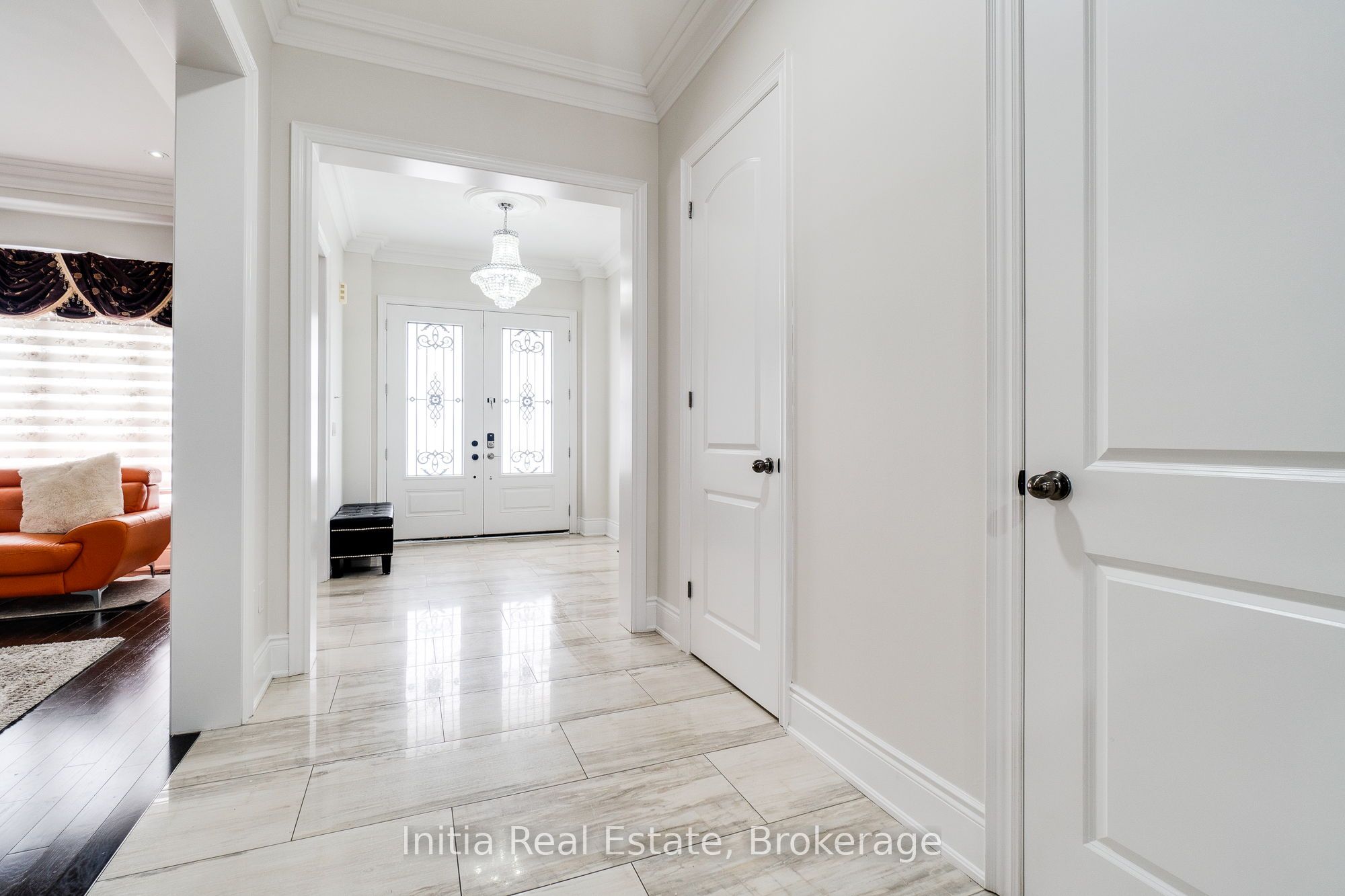 12 Erintown Crescent S