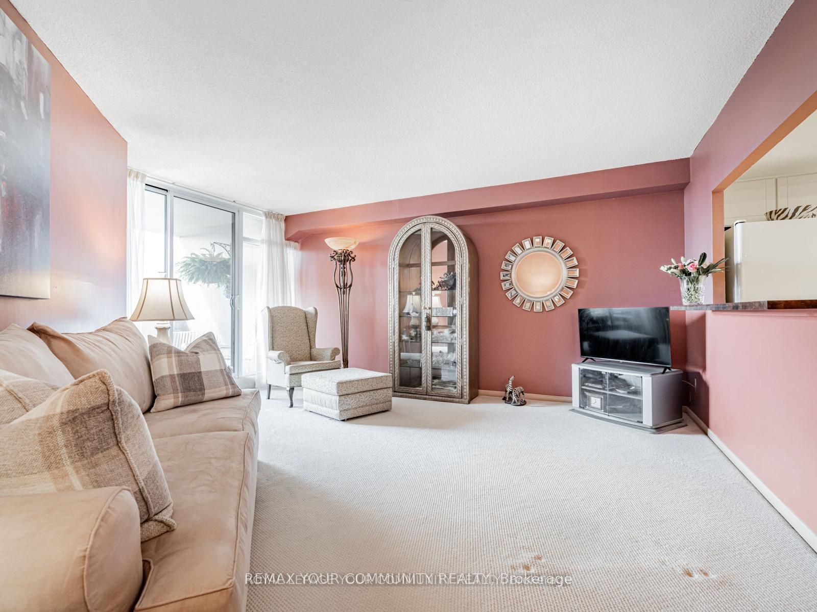 7811 Yonge Street 508