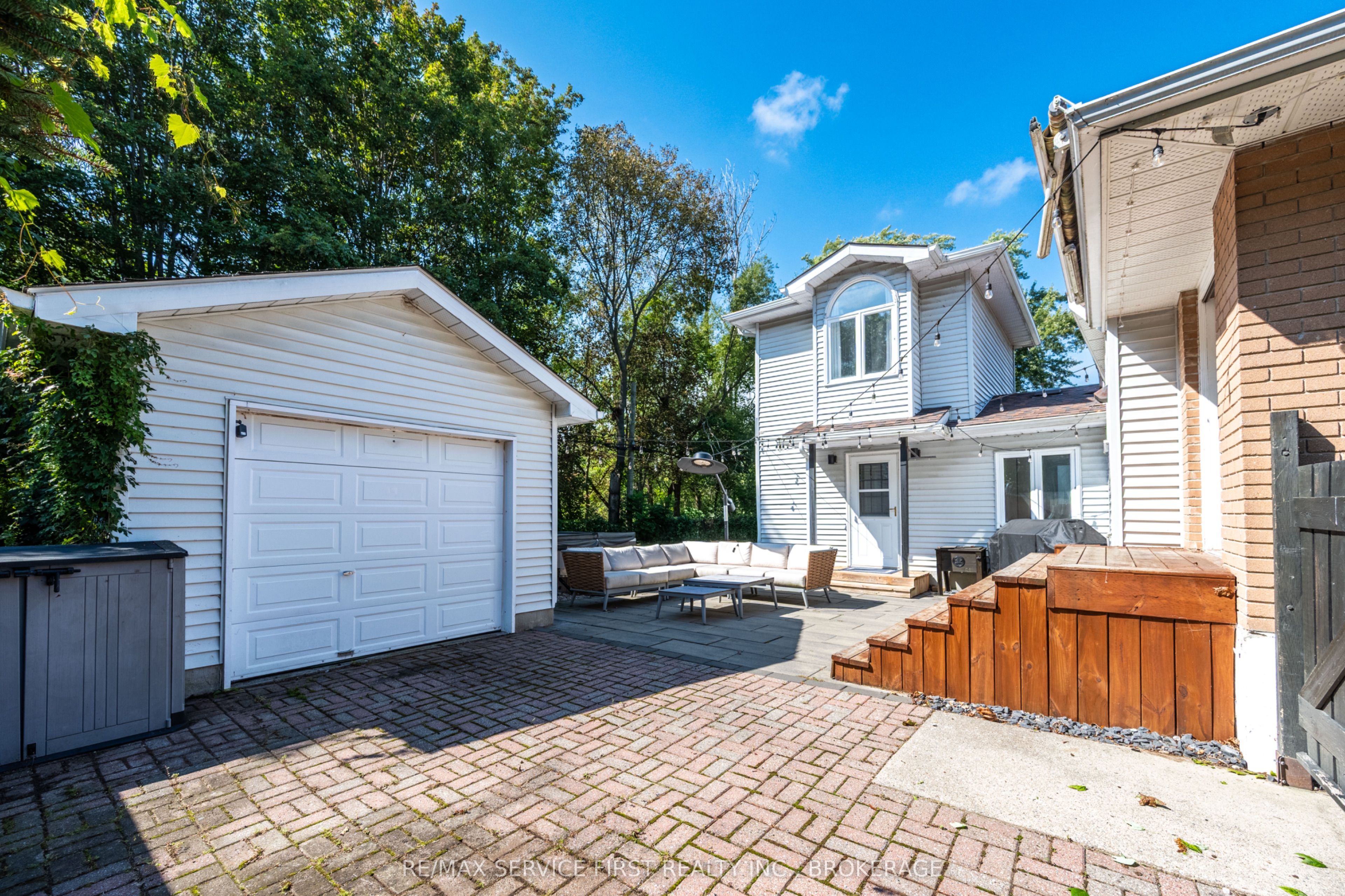 447 McEwen Drive