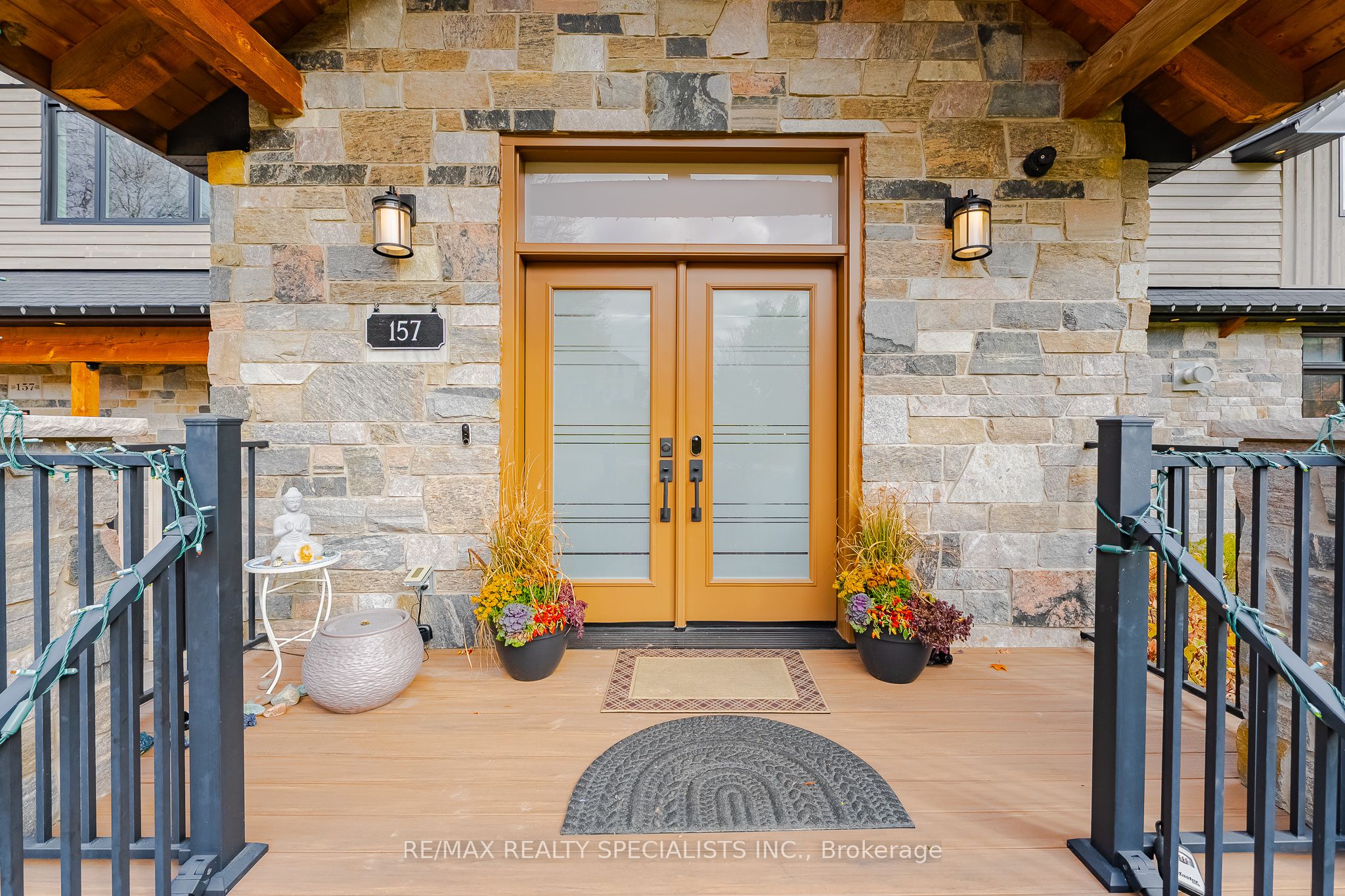 157 Confederation Street