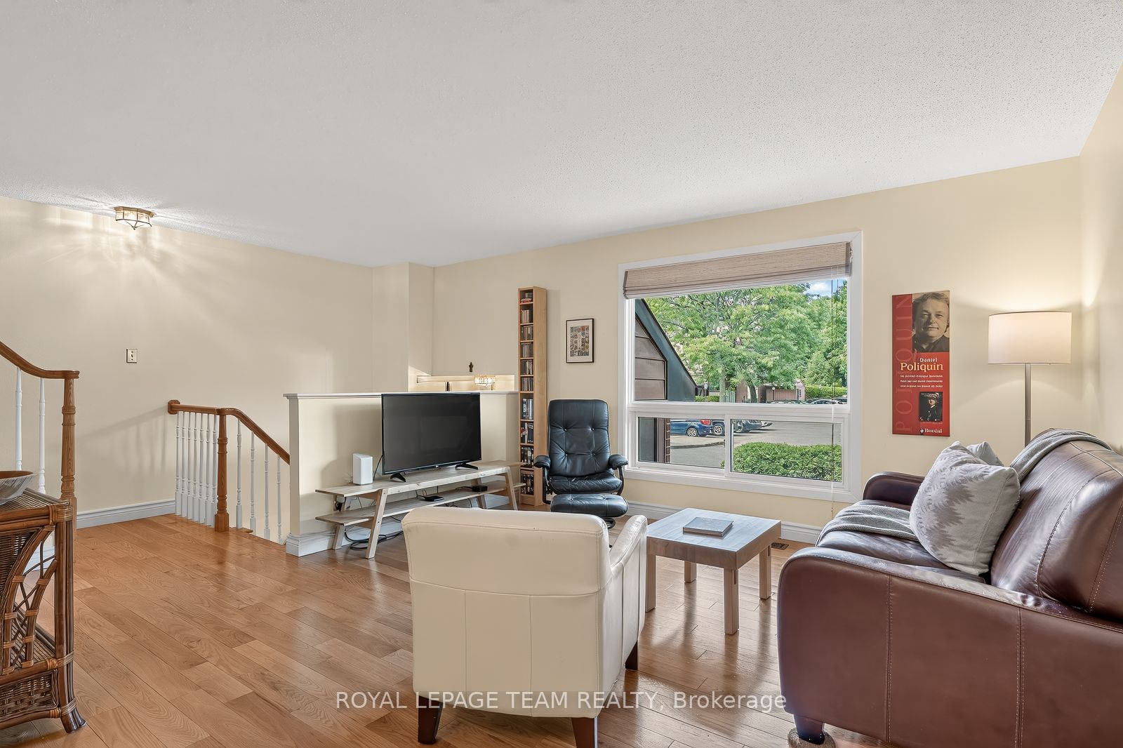 402 Montfort Street 7