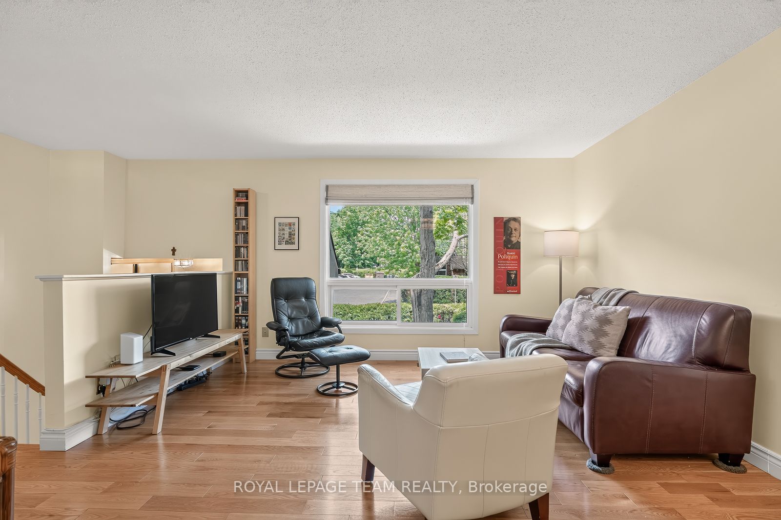 402 Montfort Street 7