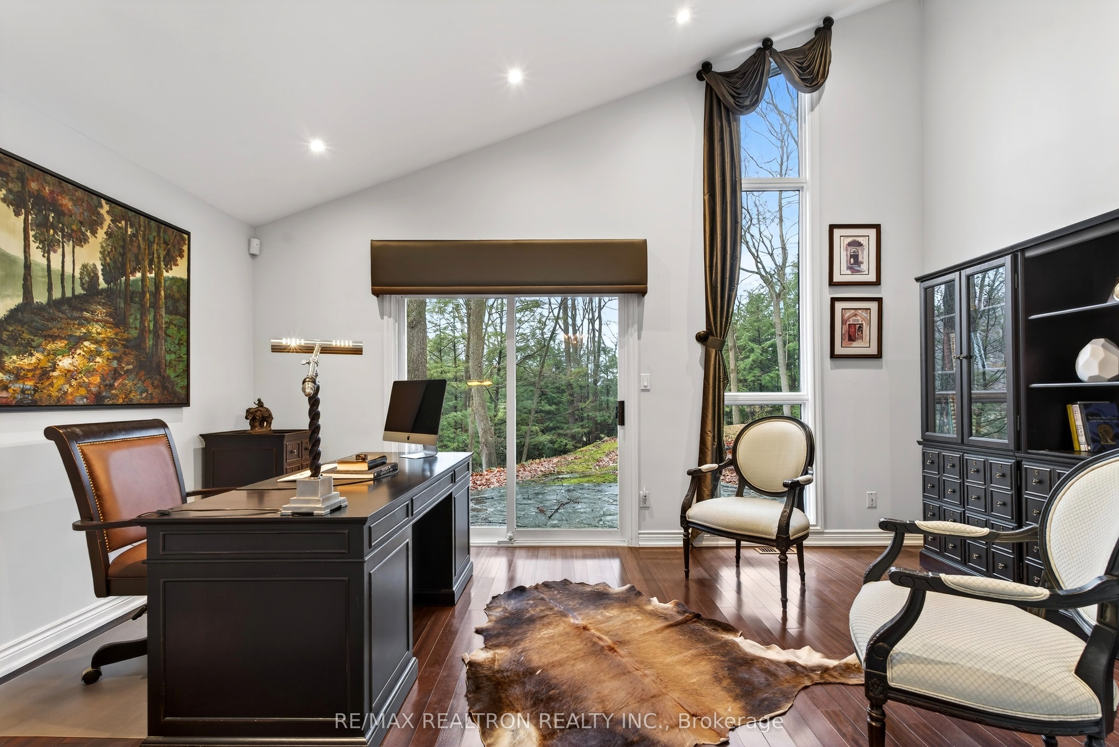 14038 Bayview Avenue