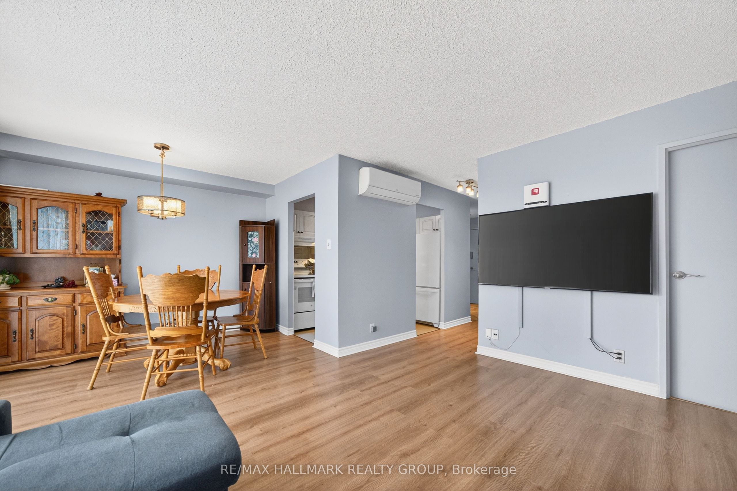 158 A McArthur Avenue 404