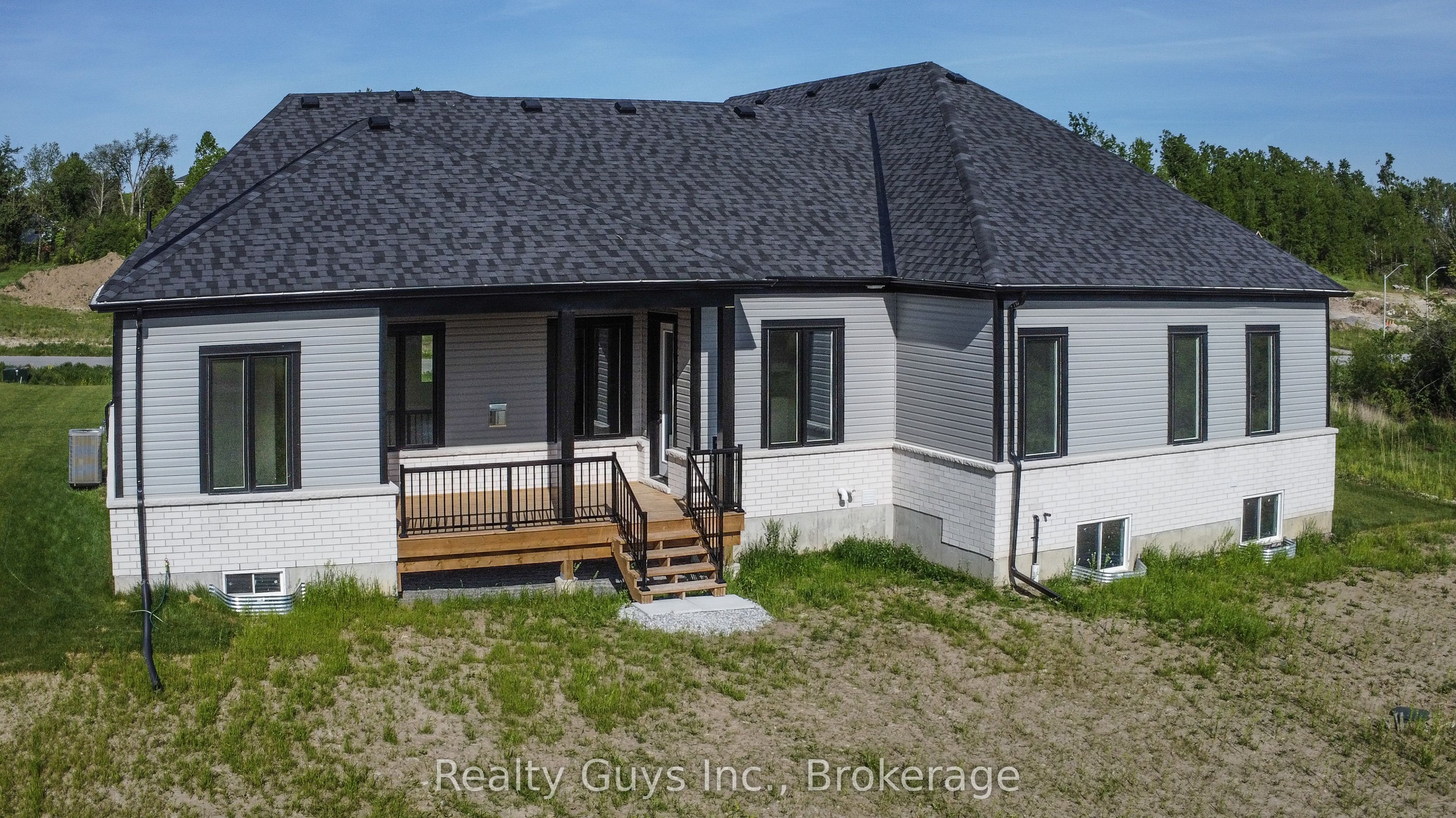 2424 GWENDOLYN Court