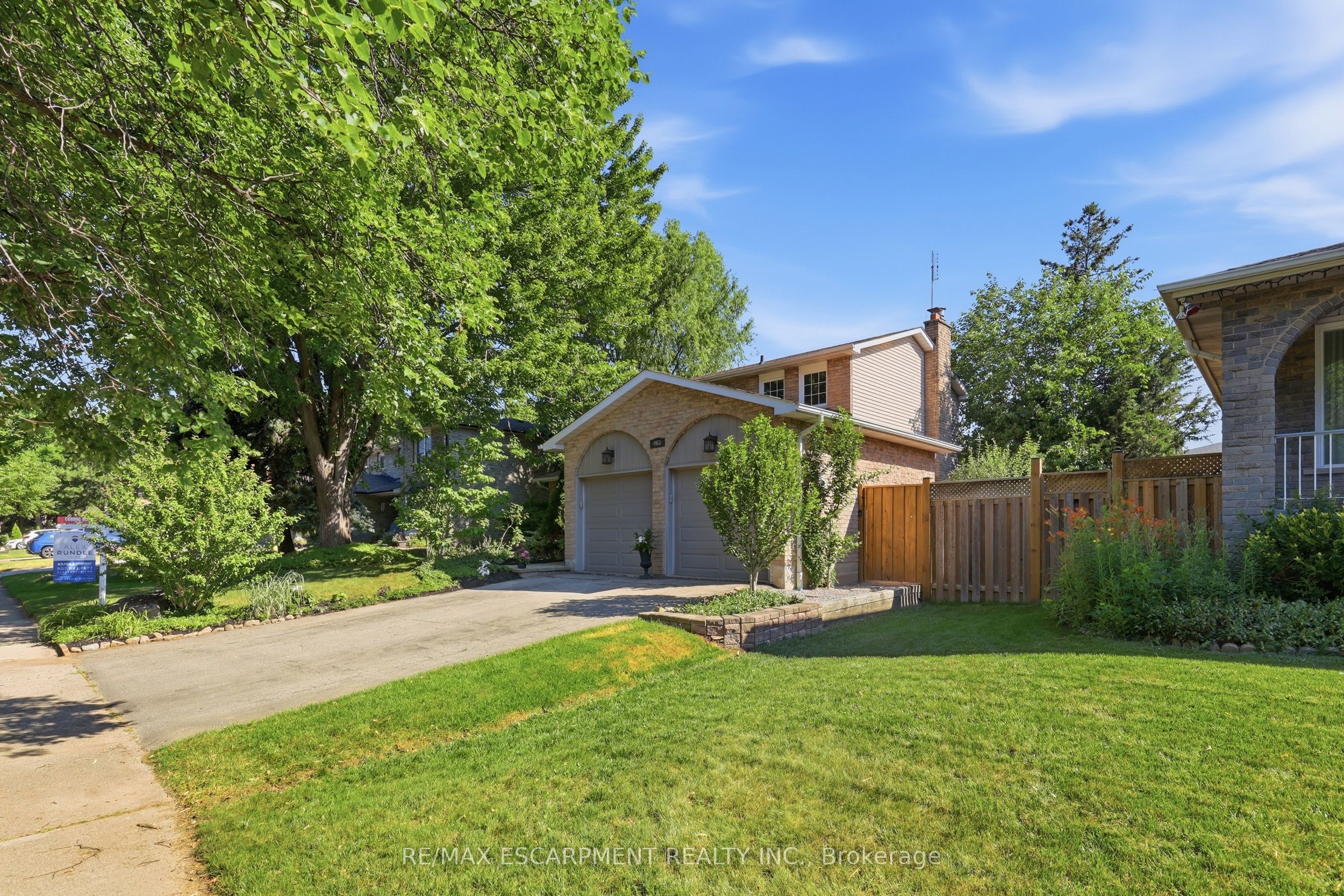 463 Gowland Crescent