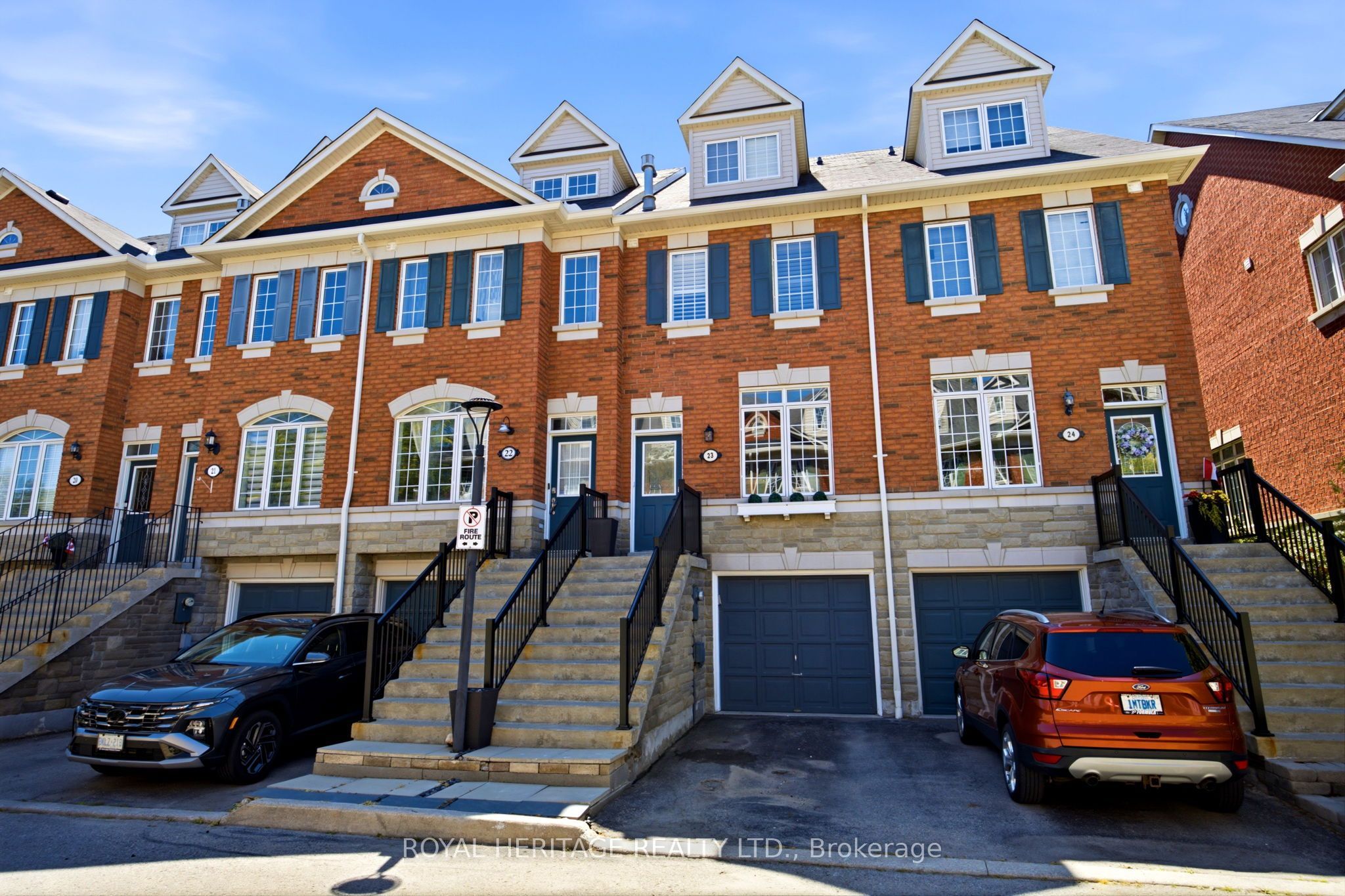 1330 Altona Road 23
