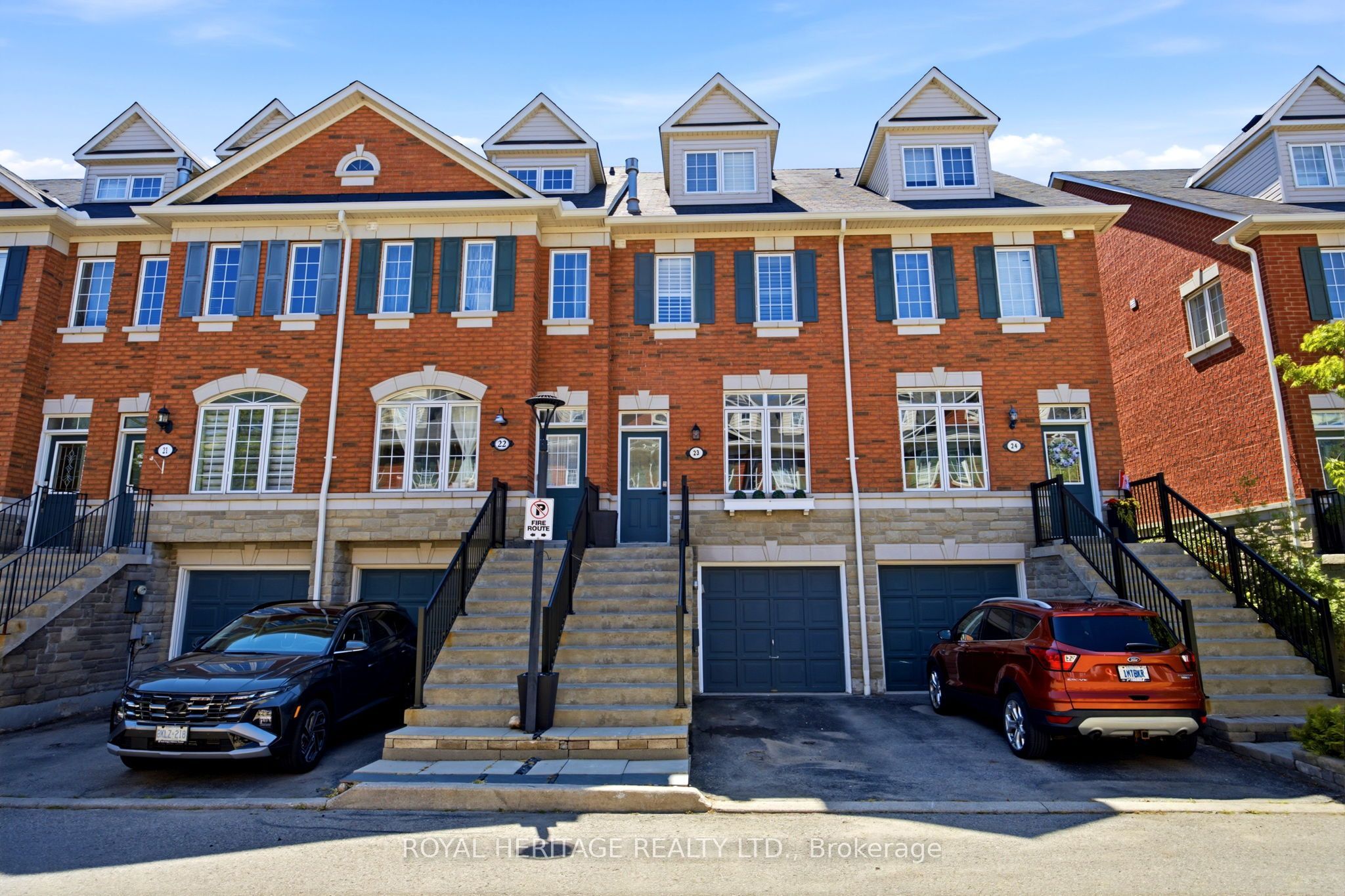 1330 Altona Road 23