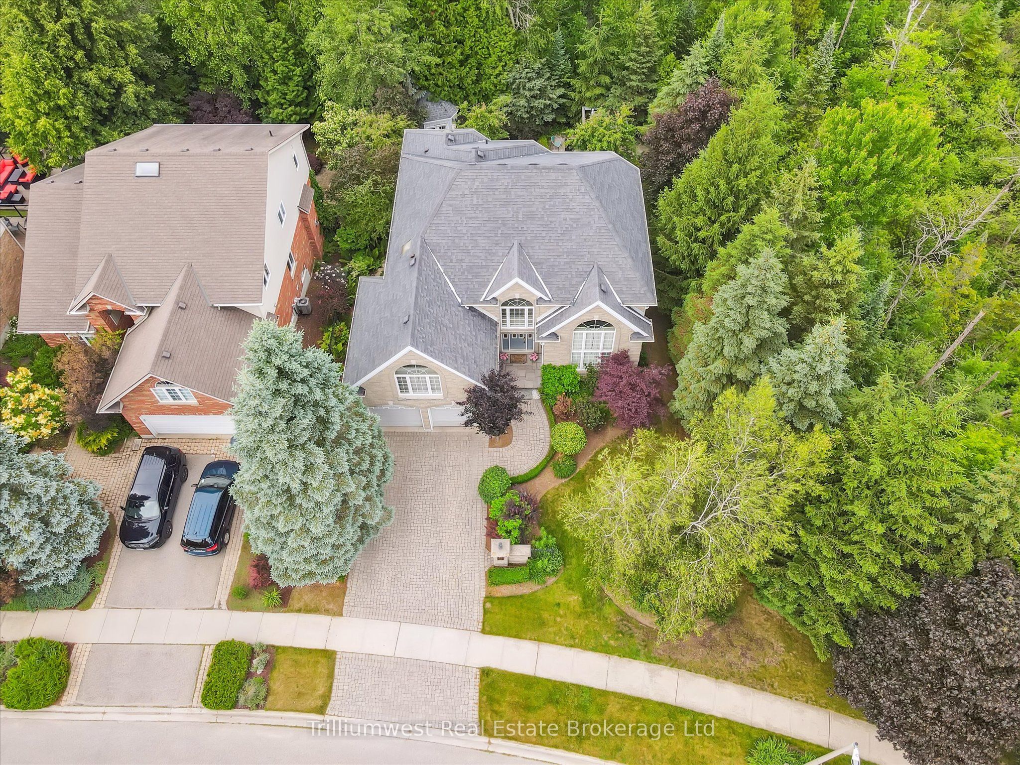 46 Robin Road