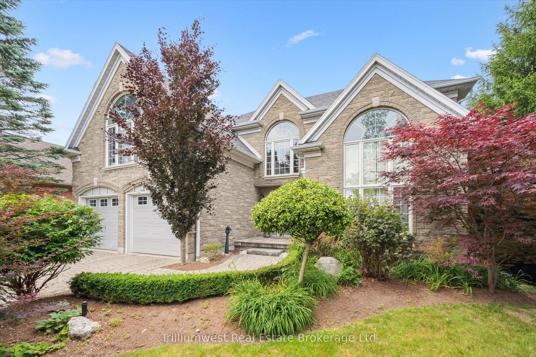 46 Robin Road