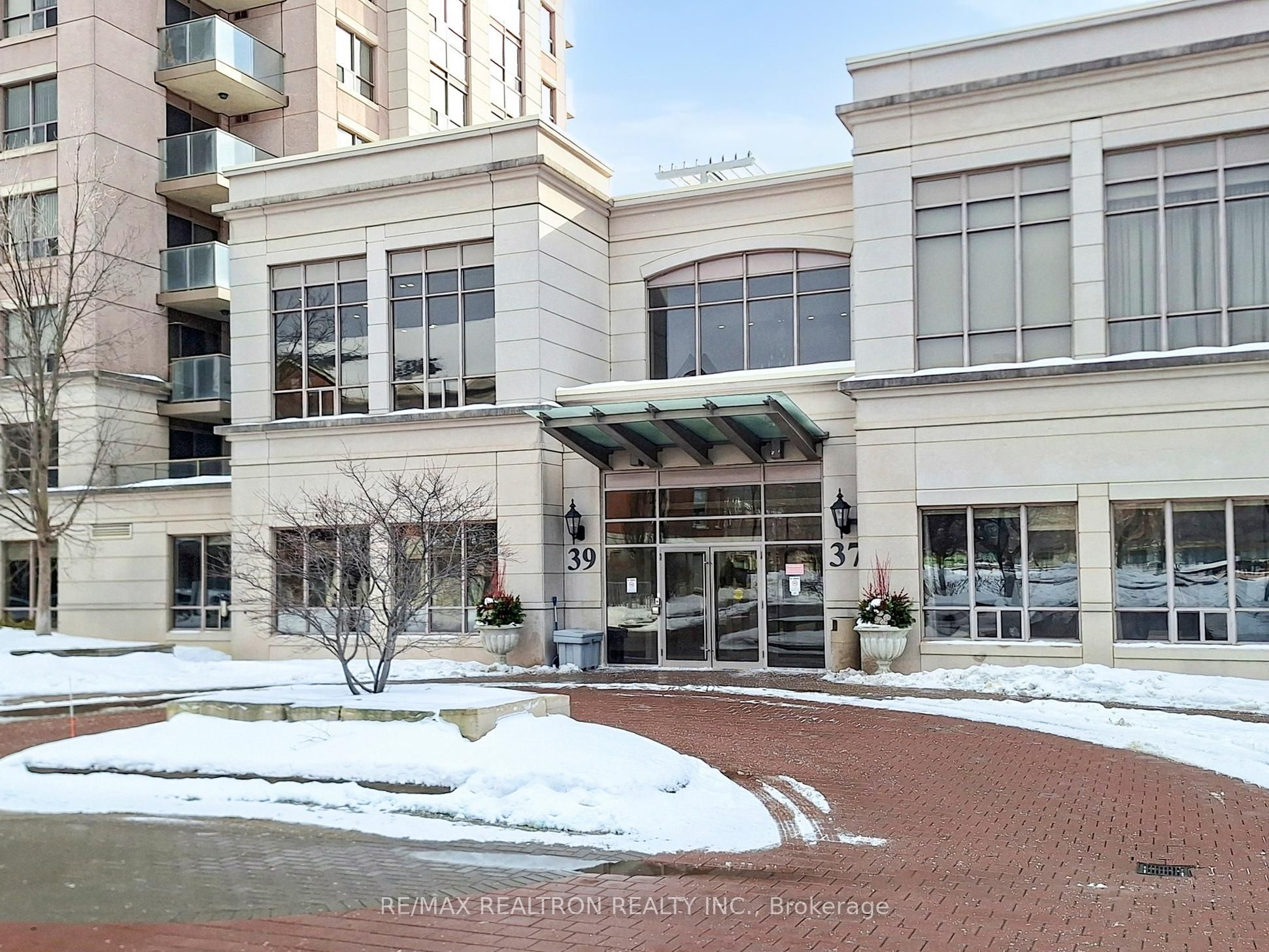 37 Galleria Parkway UPH11